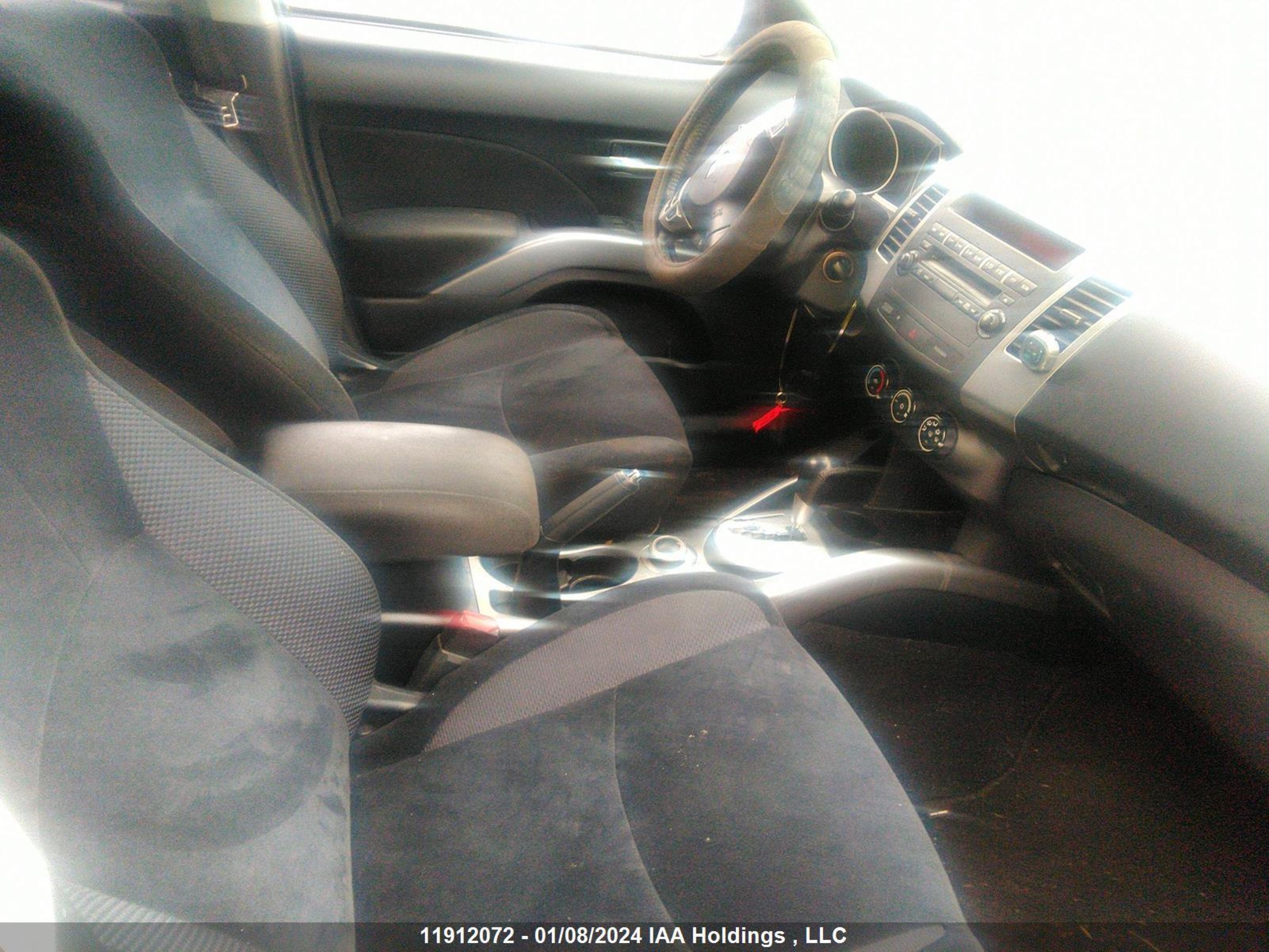 Photo 4 VIN: JA4JT3AX3CU609308 - MITSUBISHI OUTLANDER 