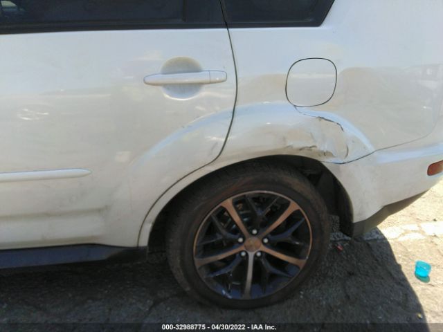 Photo 5 VIN: JA4JT3AX6CU608881 - MITSUBISHI OUTLANDER 