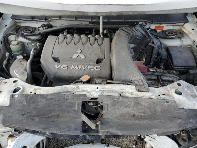 Photo 11 VIN: JA4JT3AXXAZ605143 - MITSUBISHI OUTLANDER 