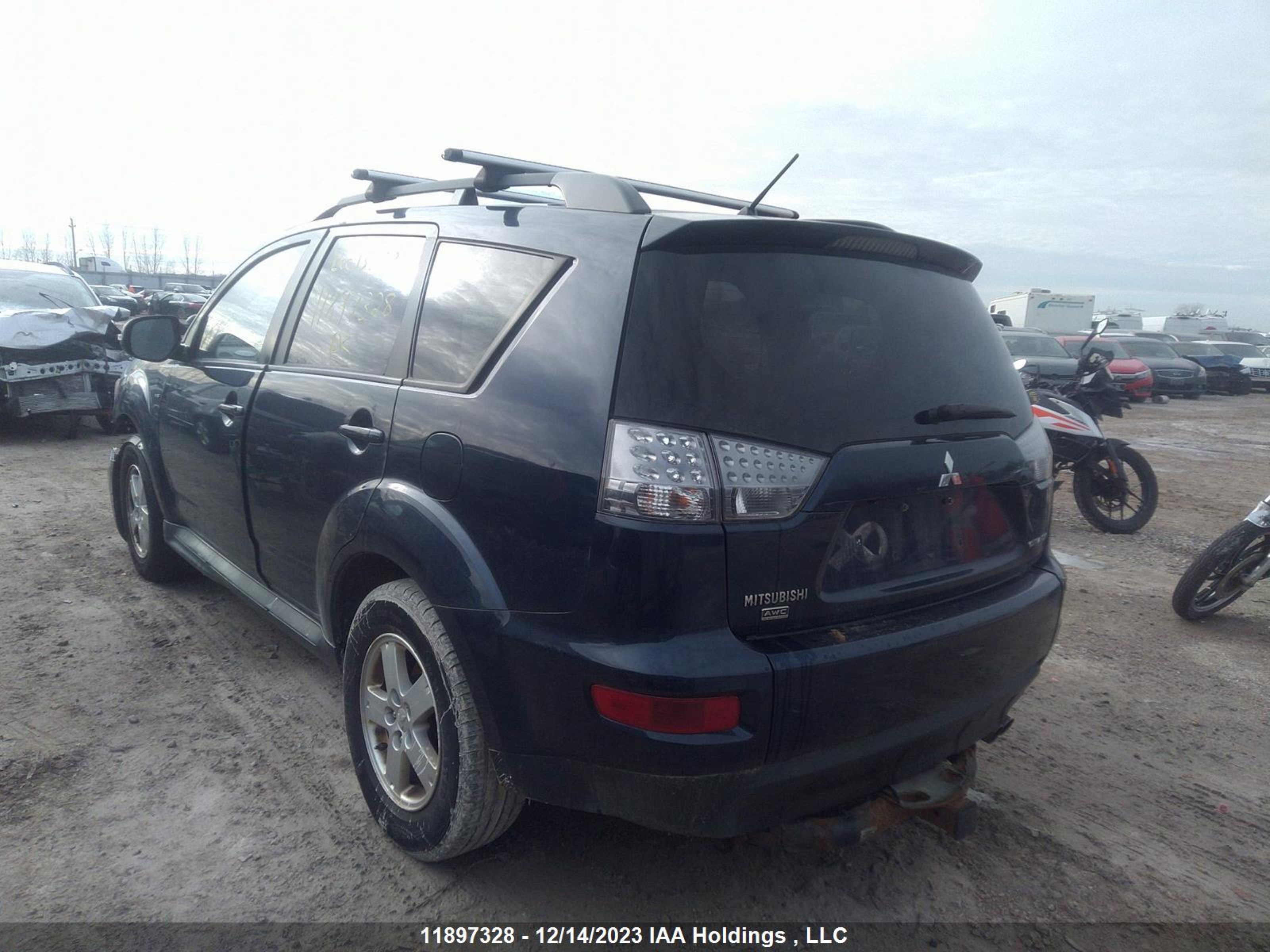 Photo 2 VIN: JA4JT3AXXDU601899 - MITSUBISHI OUTLANDER 