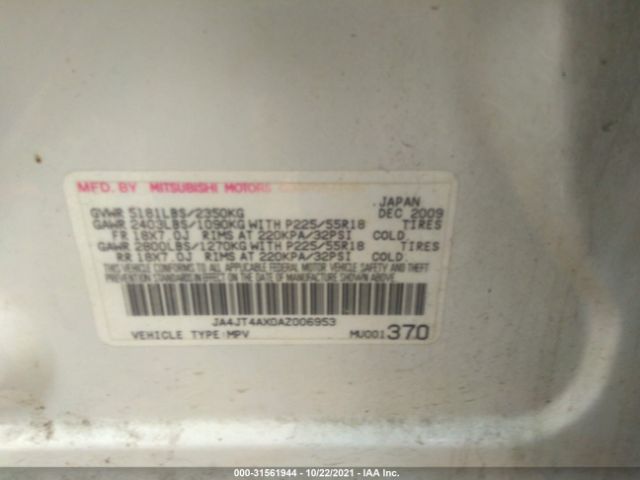 Photo 8 VIN: JA4JT4AX0AZ006953 - MITSUBISHI OUTLANDER 