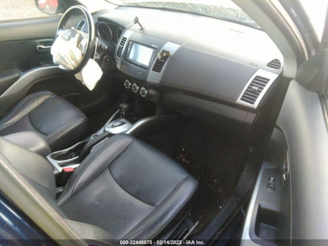 Photo 4 VIN: JA4JT4AX4AZ007345 - MITSUBISHI OUTLANDER 