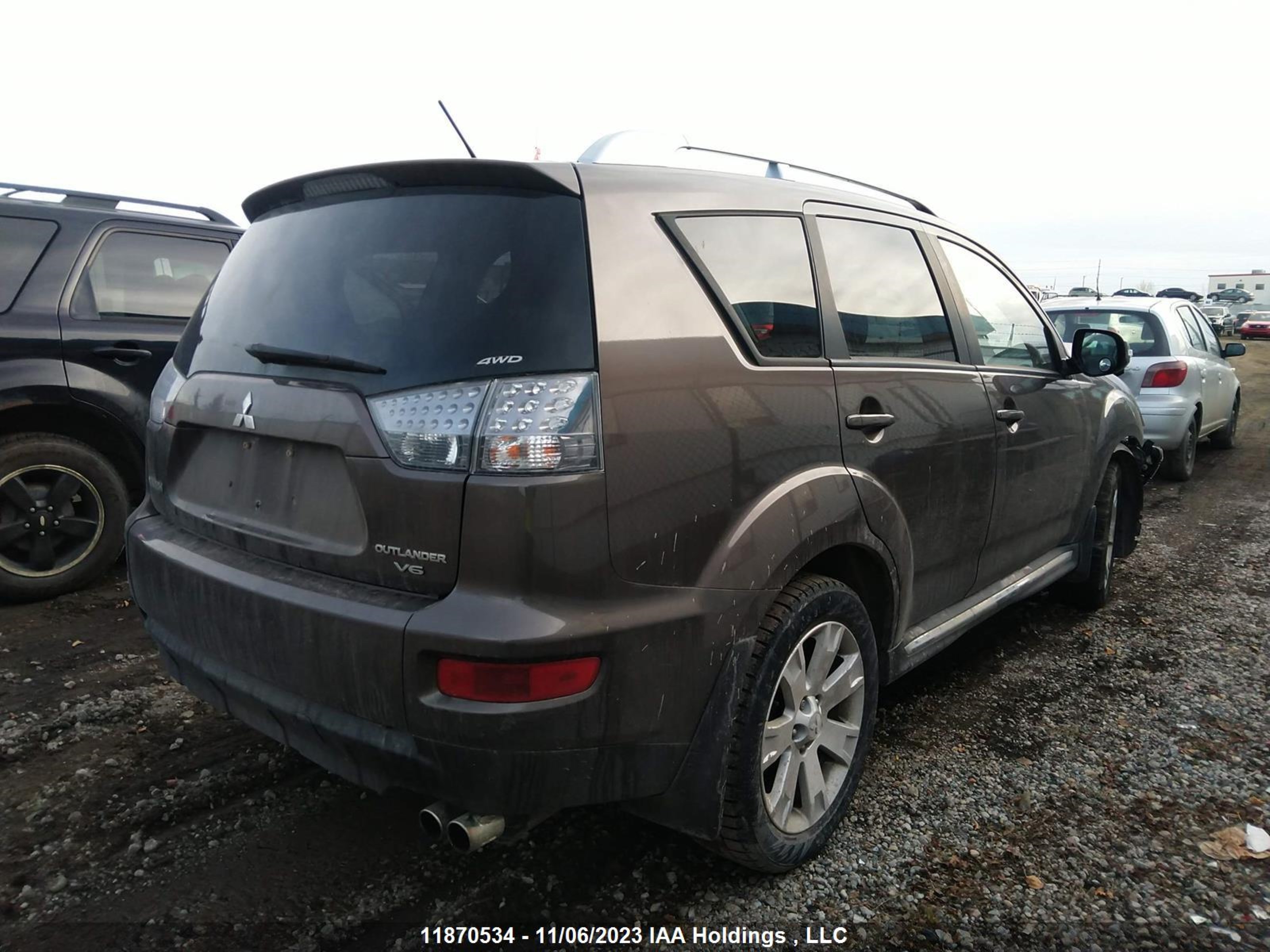 Photo 3 VIN: JA4JT5AX0AZ603980 - MITSUBISHI OUTLANDER 