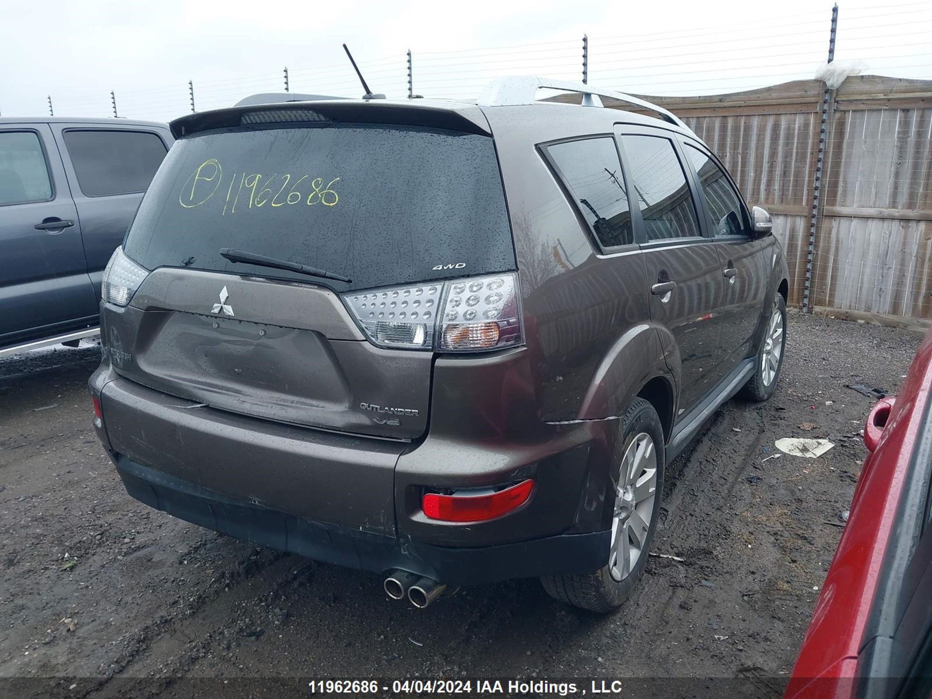 Photo 3 VIN: JA4JT5AX1AZ602918 - MITSUBISHI OUTLANDER 