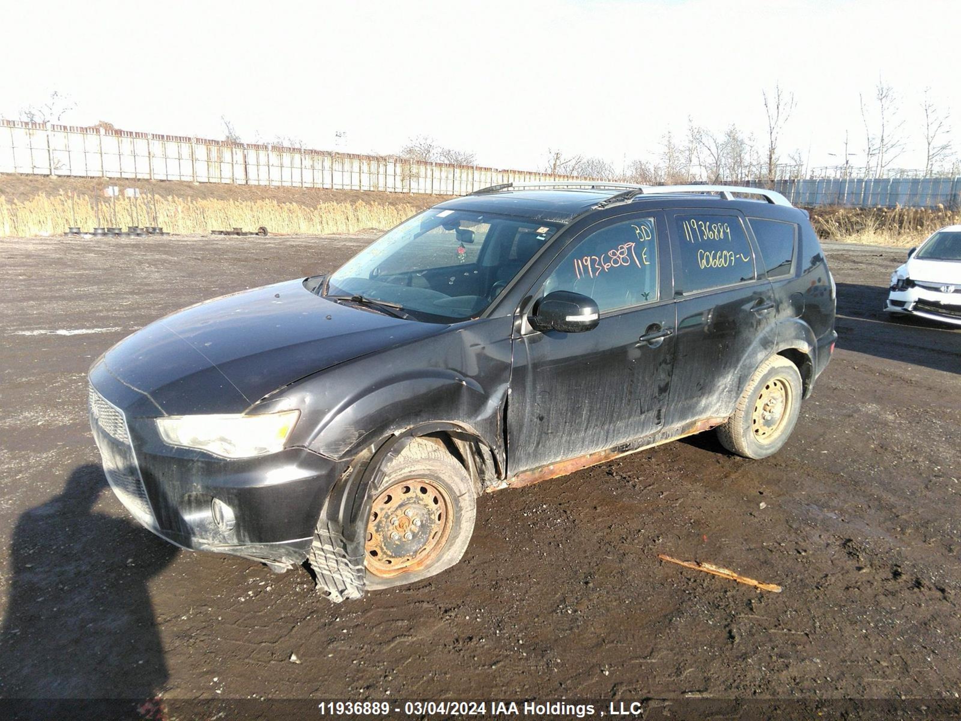 Photo 1 VIN: JA4JT5AX4AZ606607 - MITSUBISHI OUTLANDER 