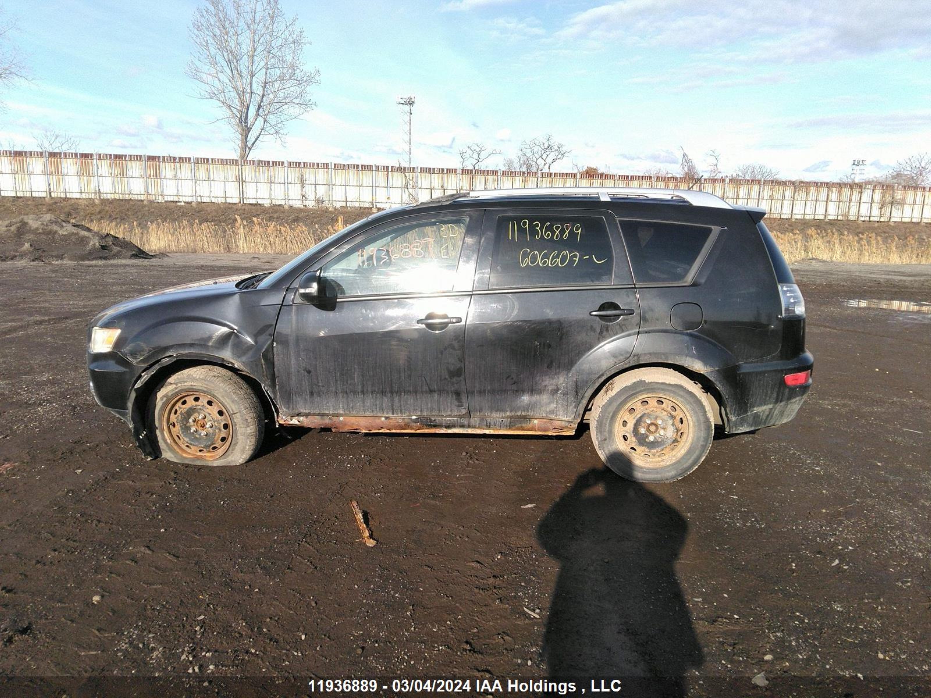 Photo 14 VIN: JA4JT5AX4AZ606607 - MITSUBISHI OUTLANDER 