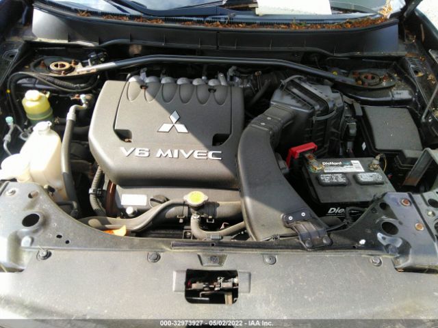 Photo 9 VIN: JA4JT5AX4BU023582 - MITSUBISHI OUTLANDER 