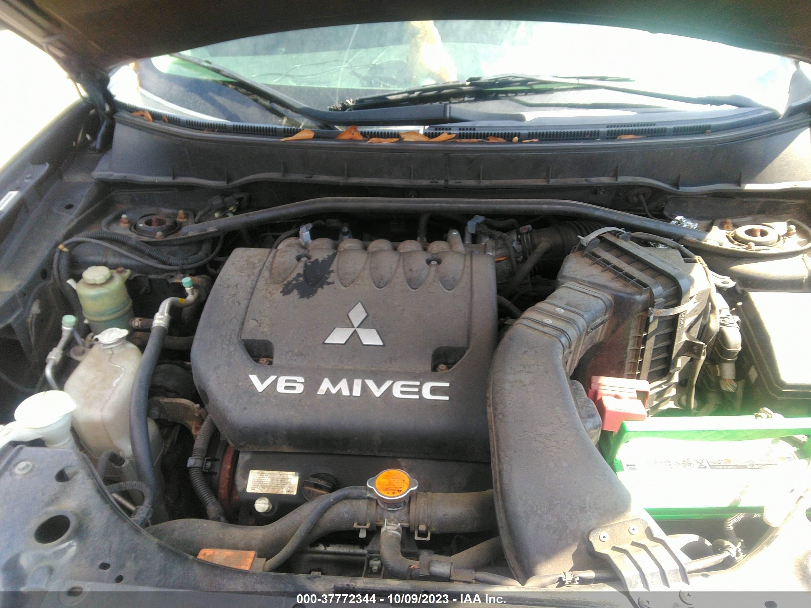 Photo 9 VIN: JA4JT5AX6AZ014139 - MITSUBISHI OUTLANDER 