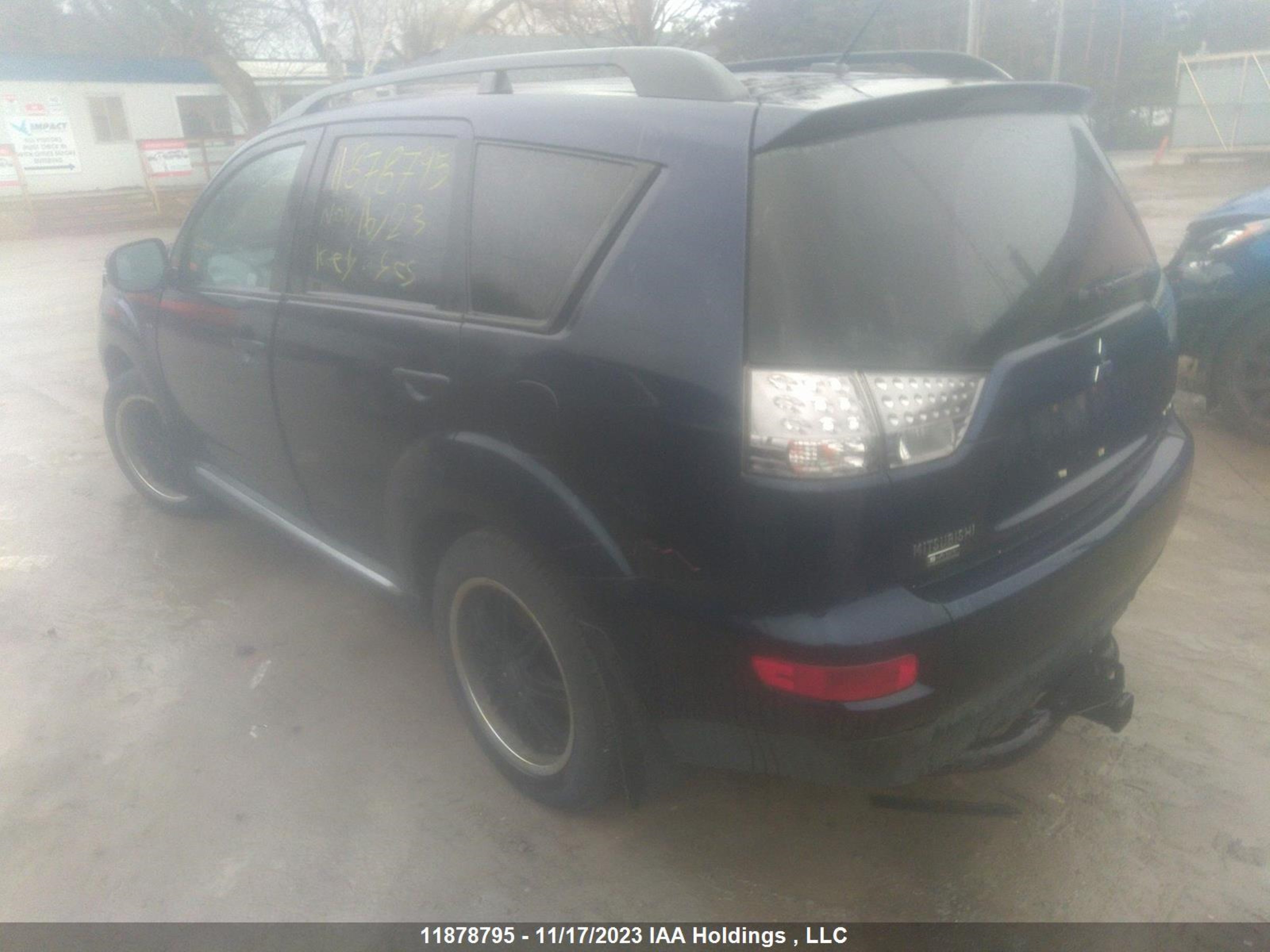 Photo 2 VIN: JA4JT5AX7DU605016 - MITSUBISHI OUTLANDER 