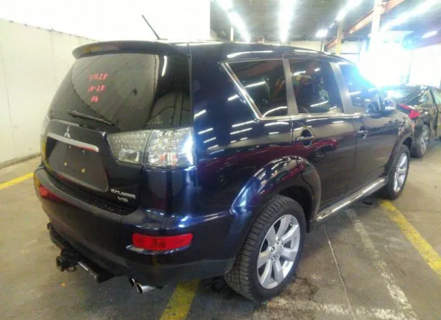 Photo 3 VIN: JA4JT5AX8AZ011212 - MITSUBISHI OUTLANDER 