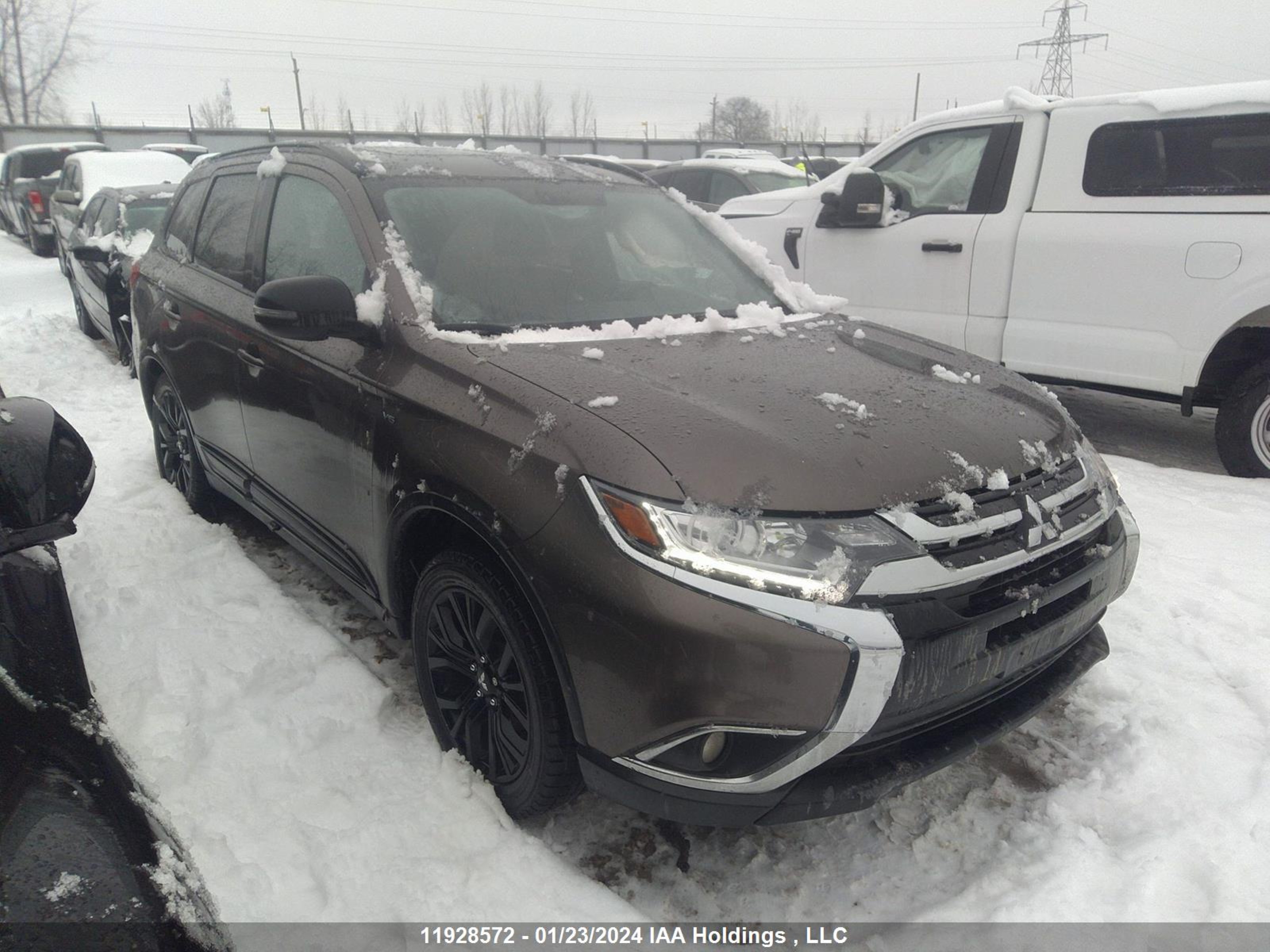 Photo 0 VIN: JA4JZ3AX1JZ605126 - MITSUBISHI OUTLANDER 