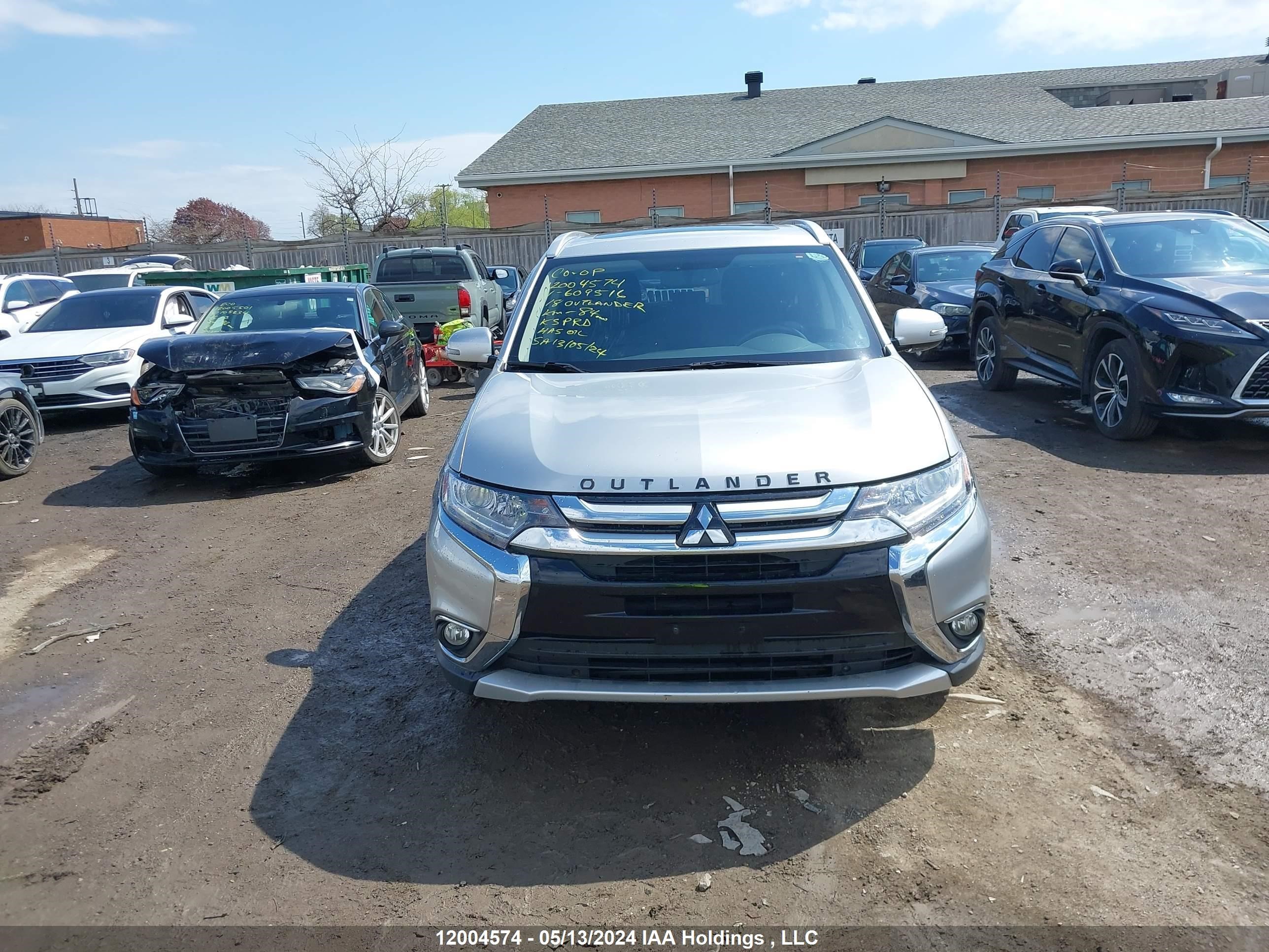 Photo 11 VIN: JA4JZ3AX1JZ609516 - MITSUBISHI OUTLANDER 