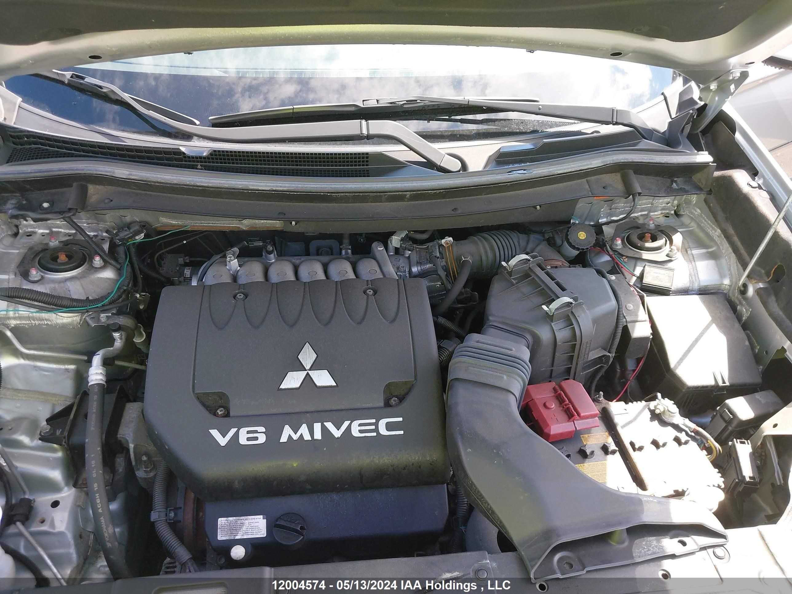 Photo 9 VIN: JA4JZ3AX1JZ609516 - MITSUBISHI OUTLANDER 