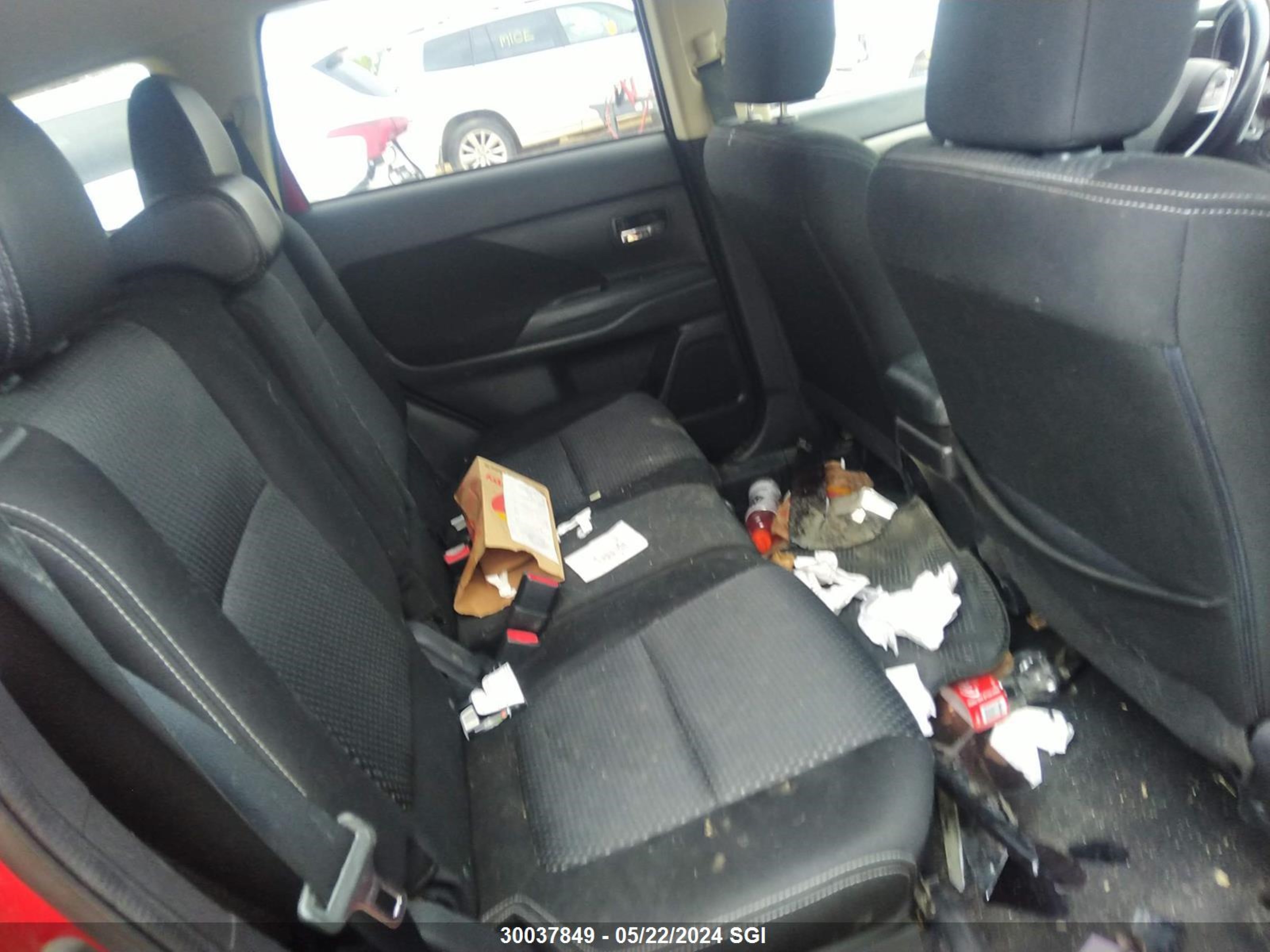 Photo 7 VIN: JA4JZ3AX2GZ609436 - MITSUBISHI OUTLANDER 