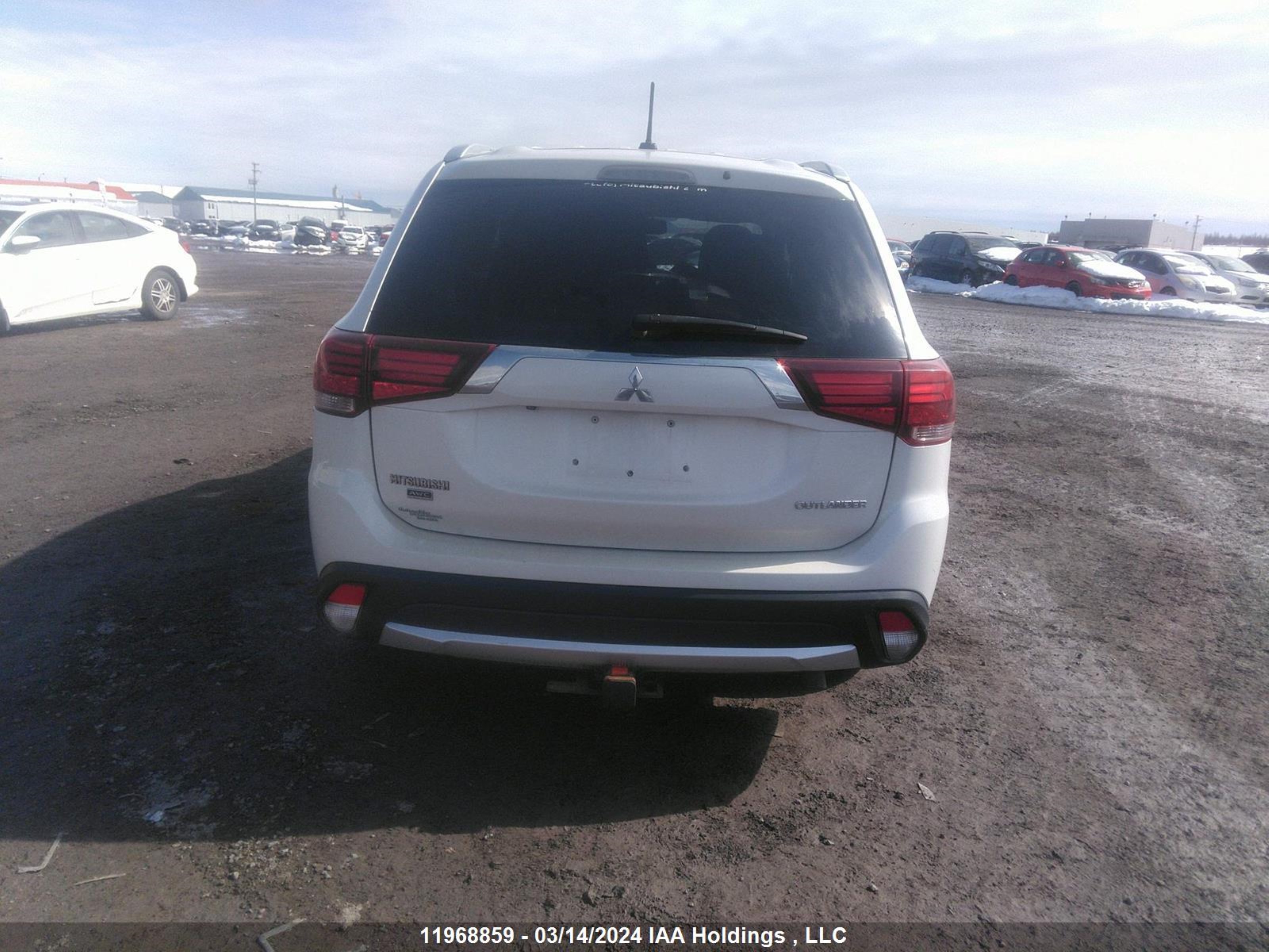 Photo 15 VIN: JA4JZ3AX5GZ602111 - MITSUBISHI OUTLANDER 