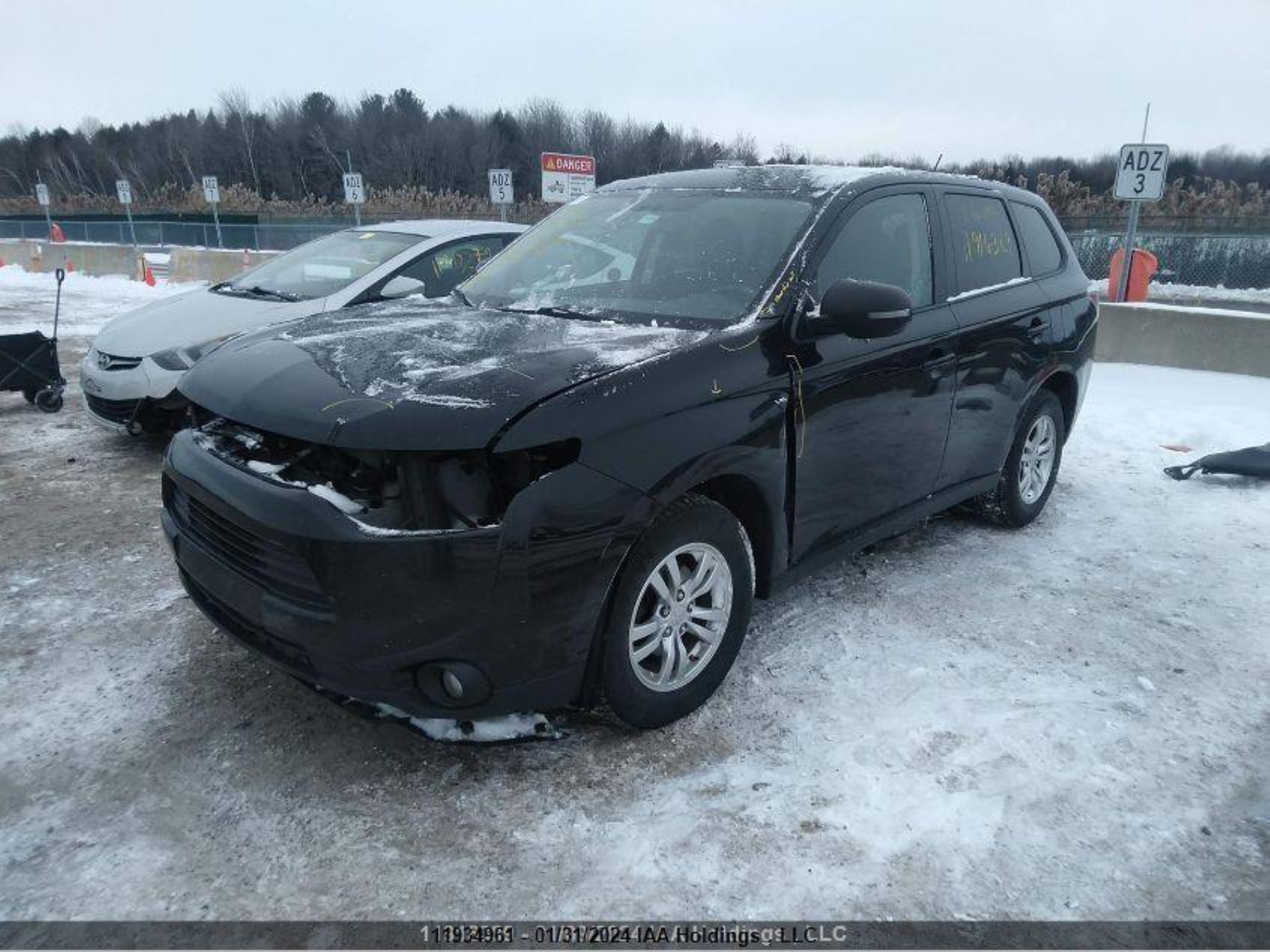 Photo 1 VIN: JA4JZ3AX6EZ600946 - MITSUBISHI OUTLANDER 