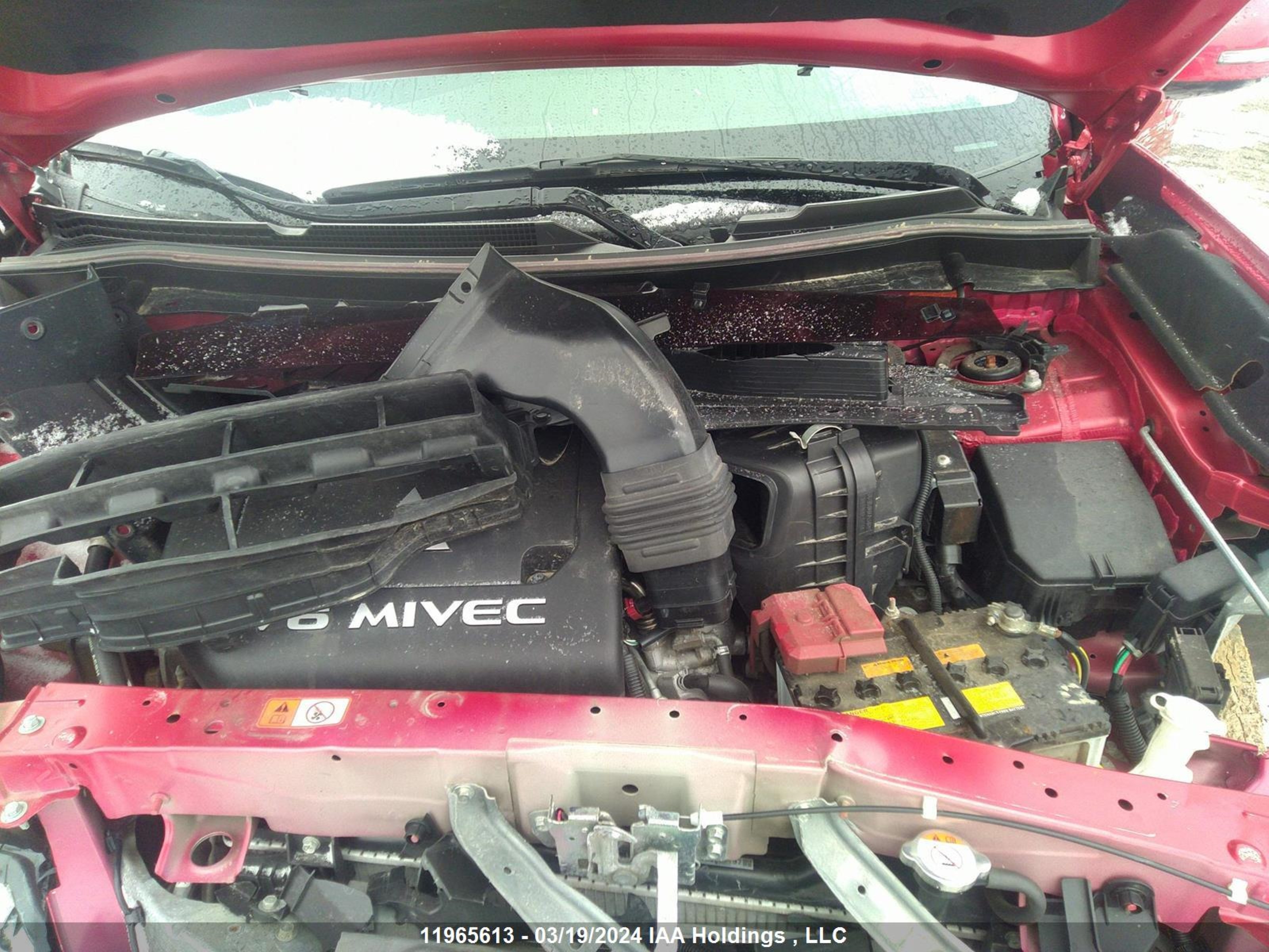 Photo 9 VIN: JA4JZ3AX7KZ603995 - MITSUBISHI OUTLANDER 