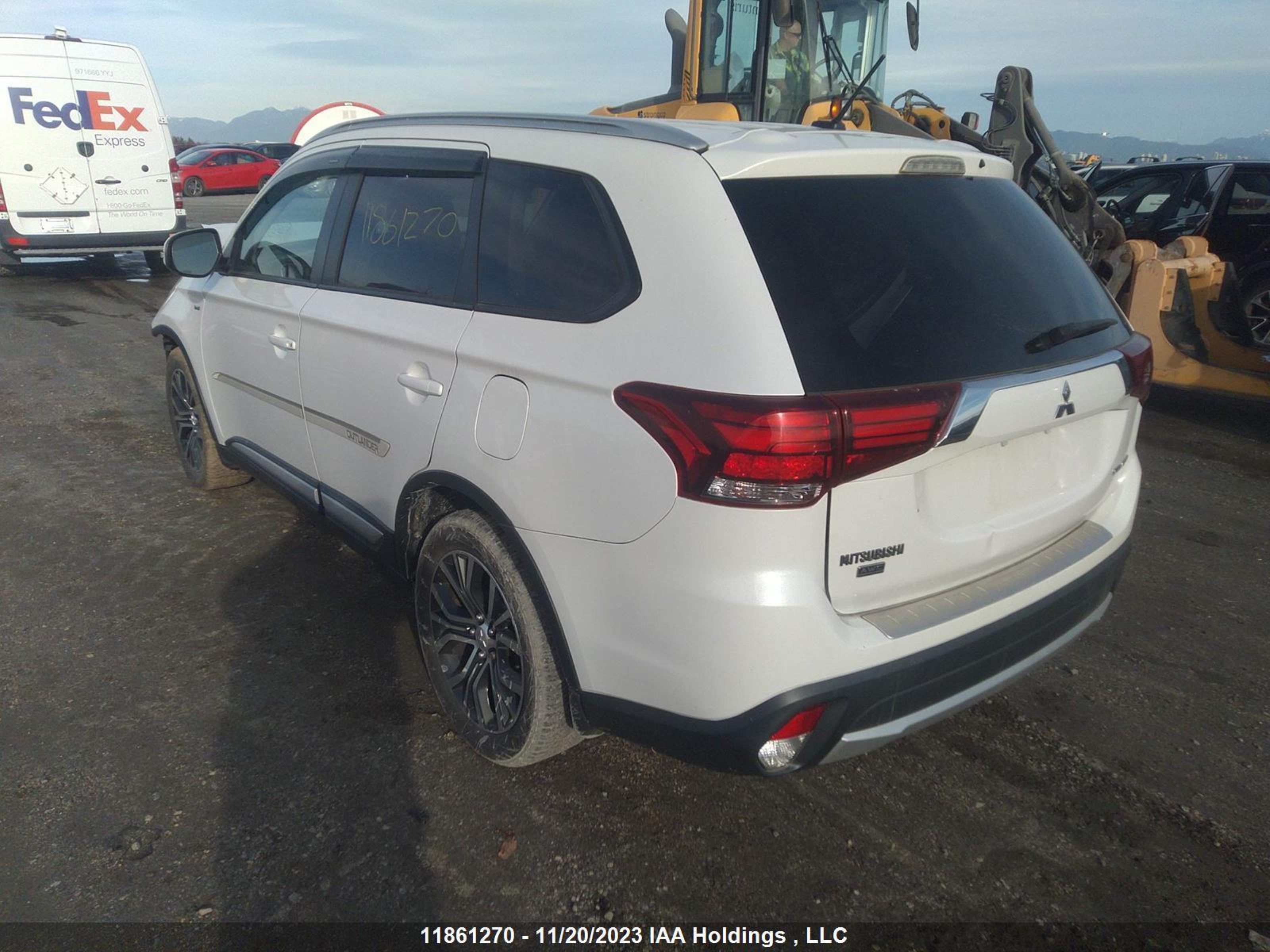 Photo 2 VIN: JA4JZ3AX9GZ603181 - MITSUBISHI OUTLANDER 