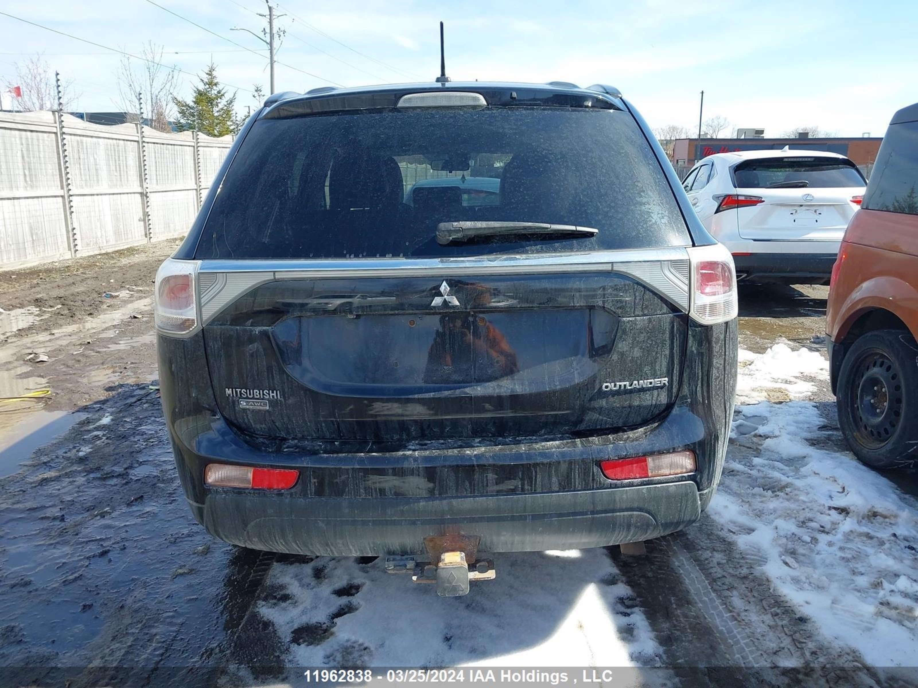 Photo 15 VIN: JA4JZ4AX1EZ606031 - MITSUBISHI OUTLANDER 