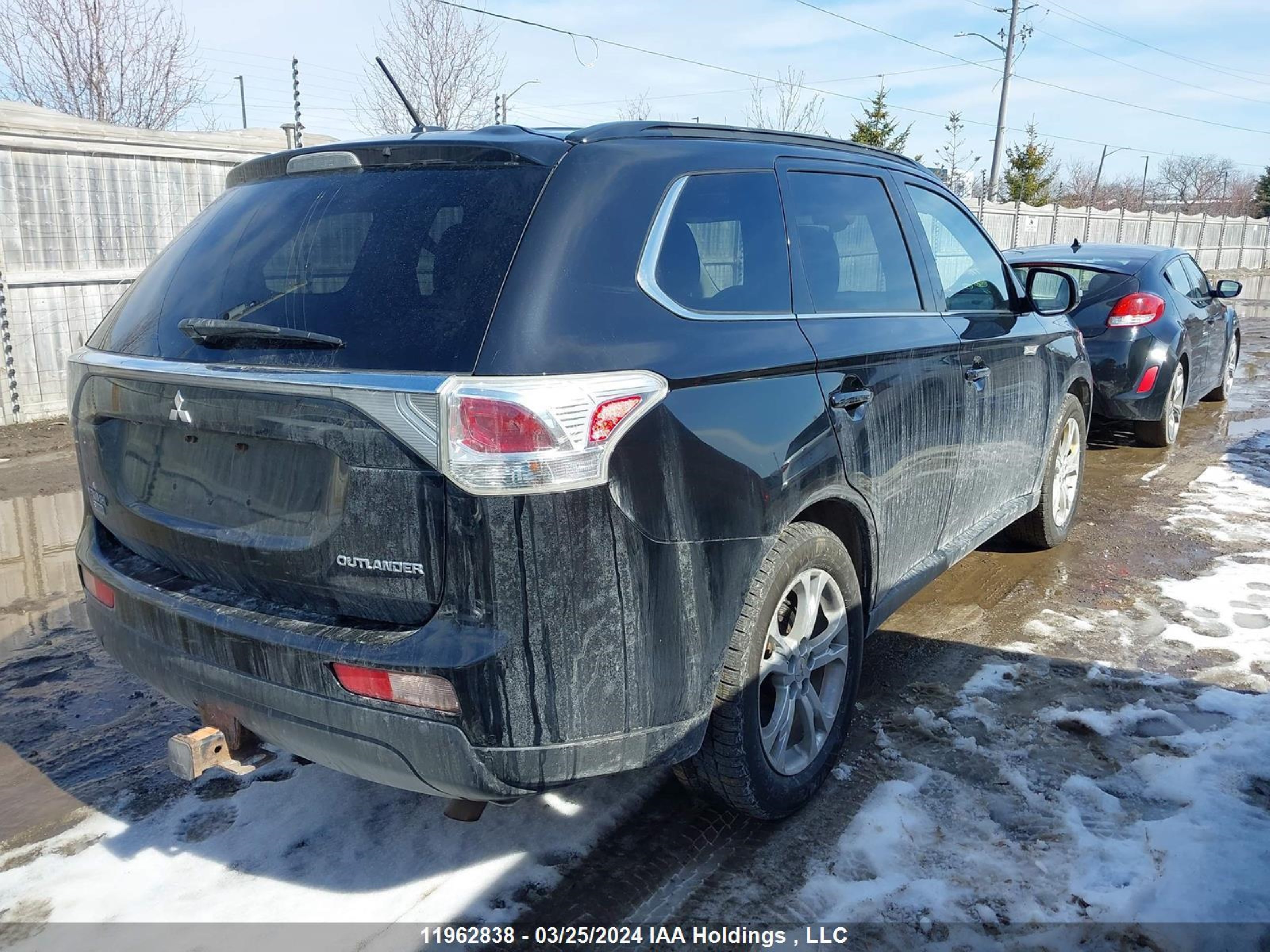 Photo 3 VIN: JA4JZ4AX1EZ606031 - MITSUBISHI OUTLANDER 