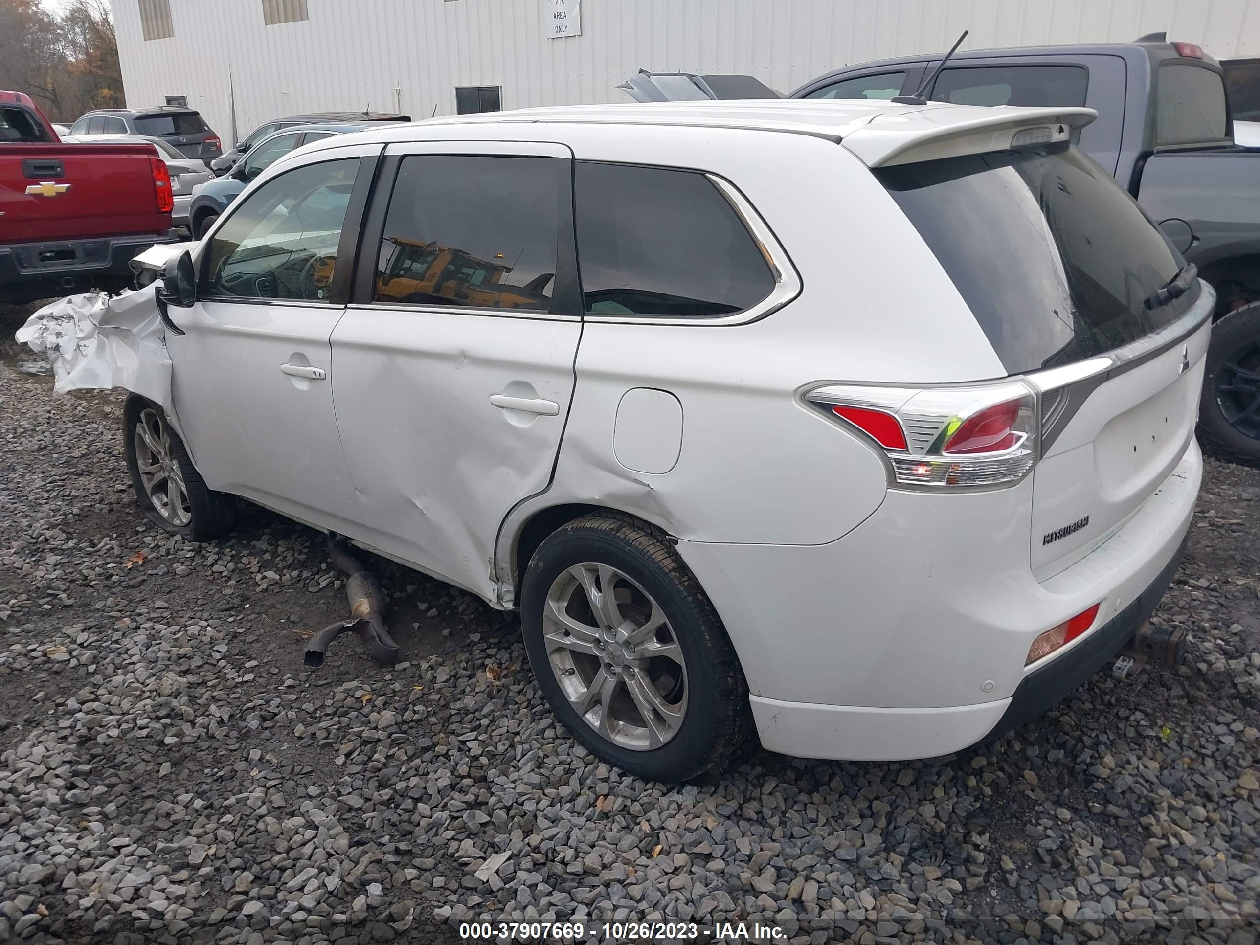 Photo 2 VIN: JA4JZ4AX2EZ003685 - MITSUBISHI OUTLANDER 