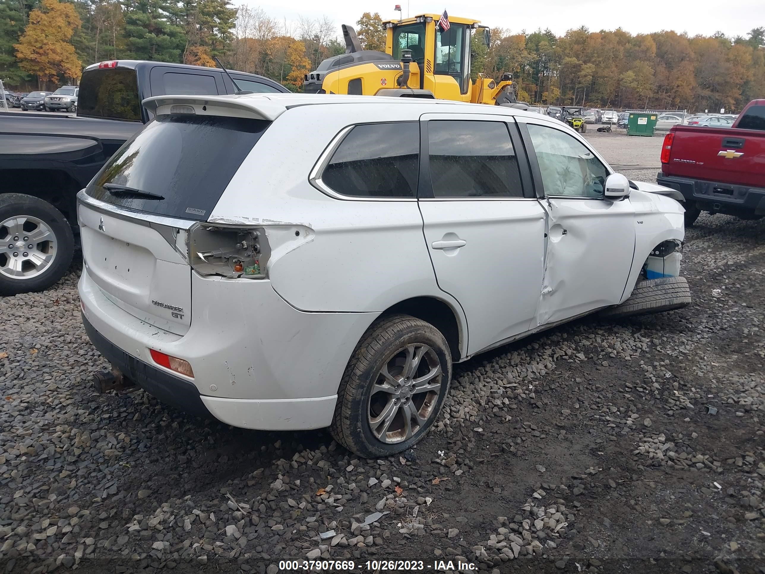 Photo 3 VIN: JA4JZ4AX2EZ003685 - MITSUBISHI OUTLANDER 