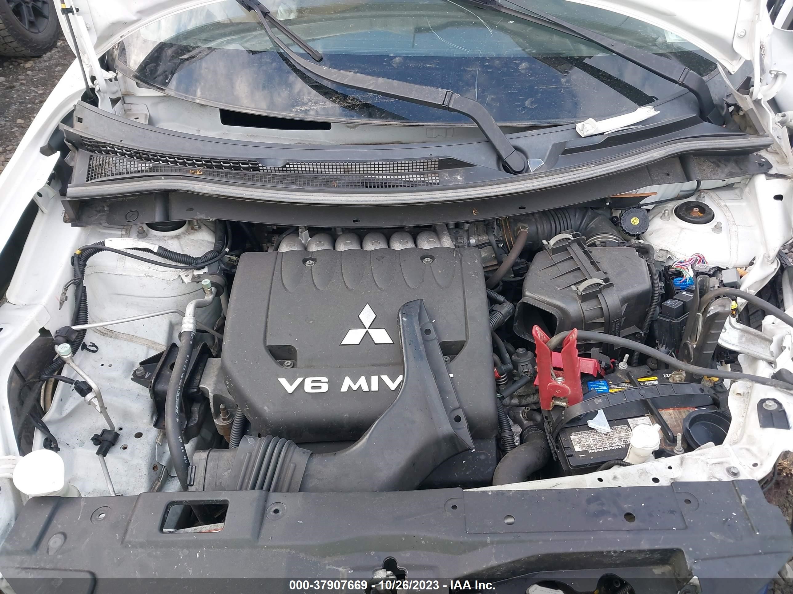 Photo 9 VIN: JA4JZ4AX2EZ003685 - MITSUBISHI OUTLANDER 