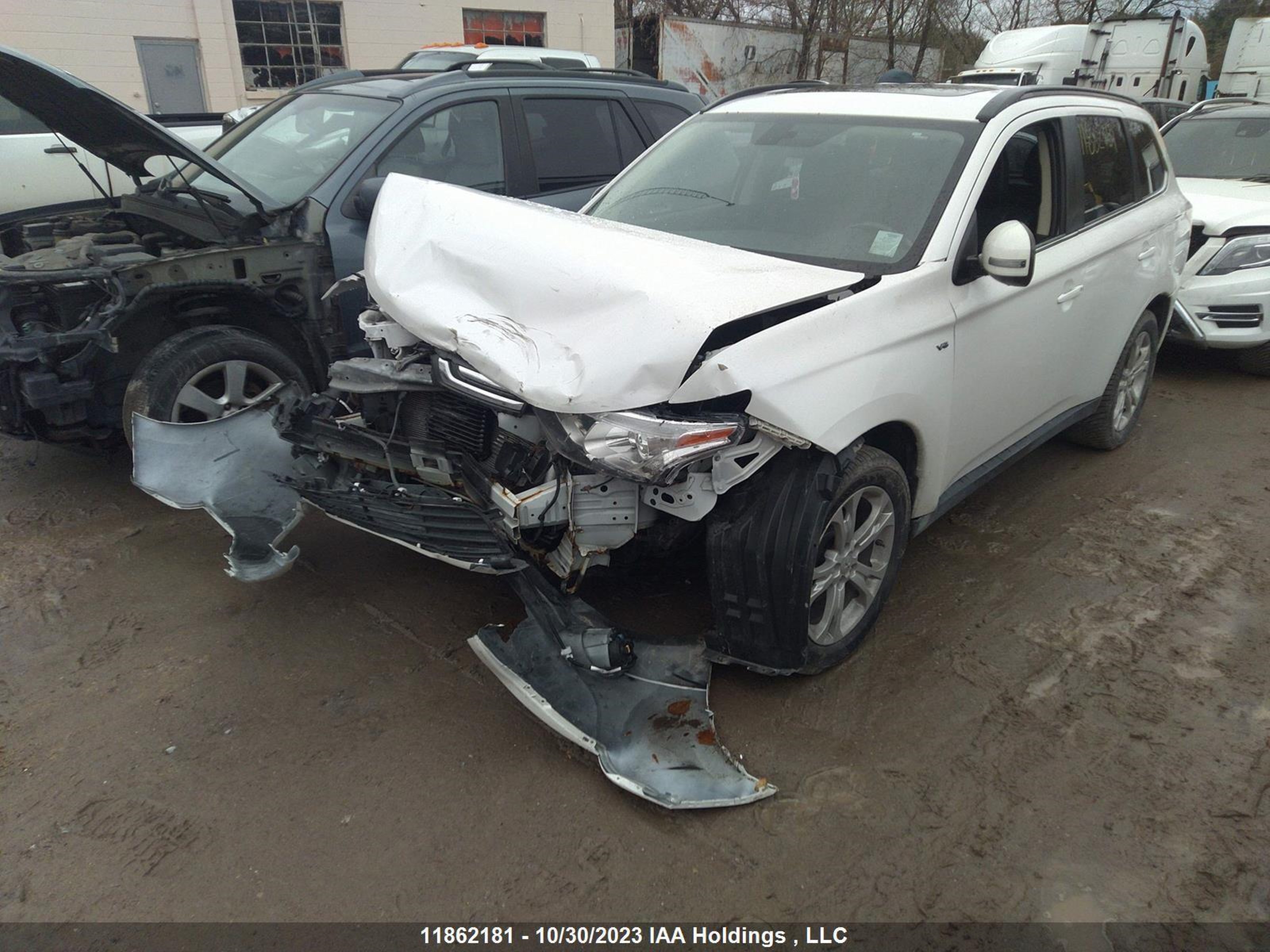 Photo 1 VIN: JA4JZ4AX2EZ603199 - MITSUBISHI OUTLANDER 