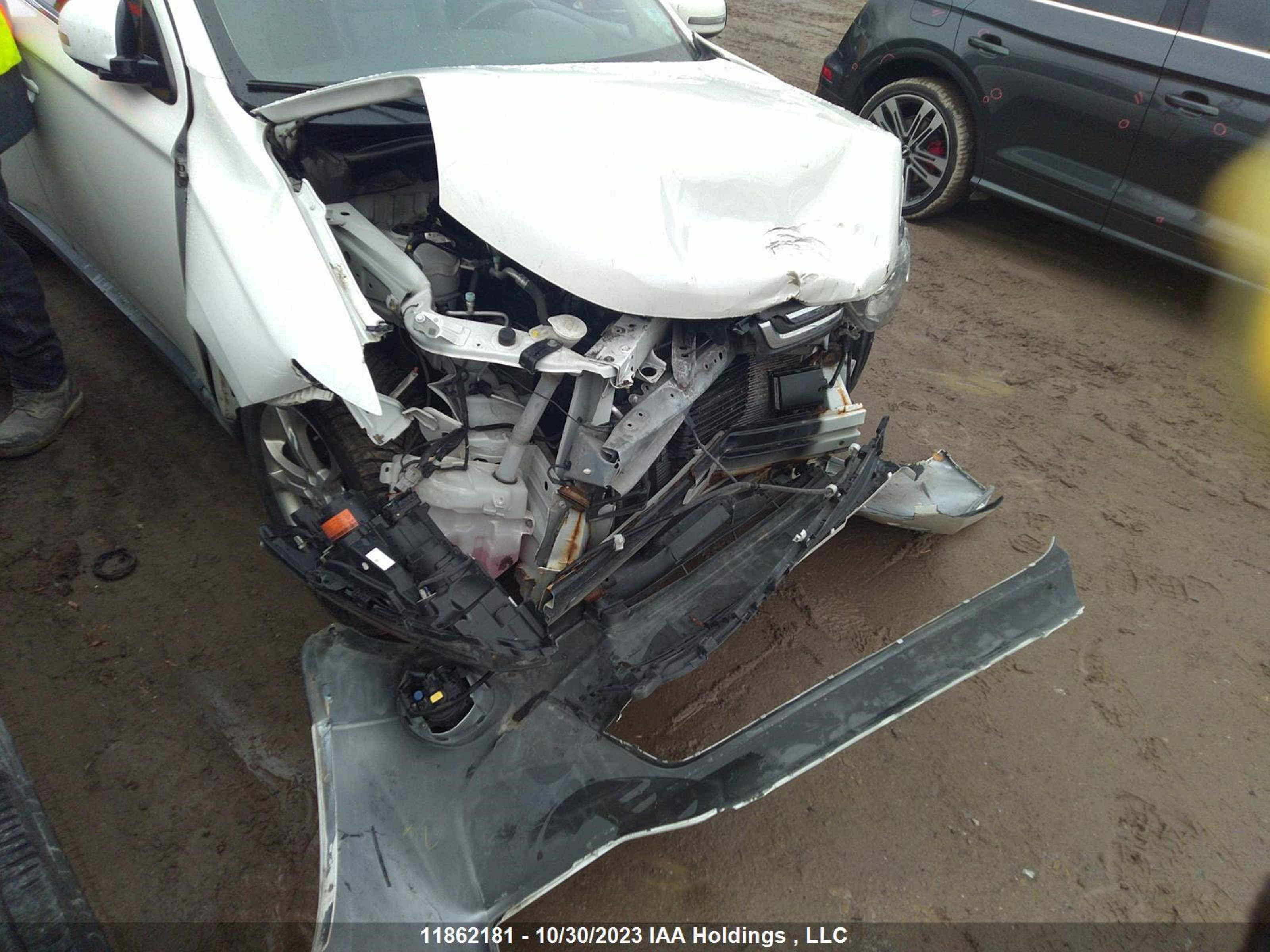 Photo 5 VIN: JA4JZ4AX2EZ603199 - MITSUBISHI OUTLANDER 