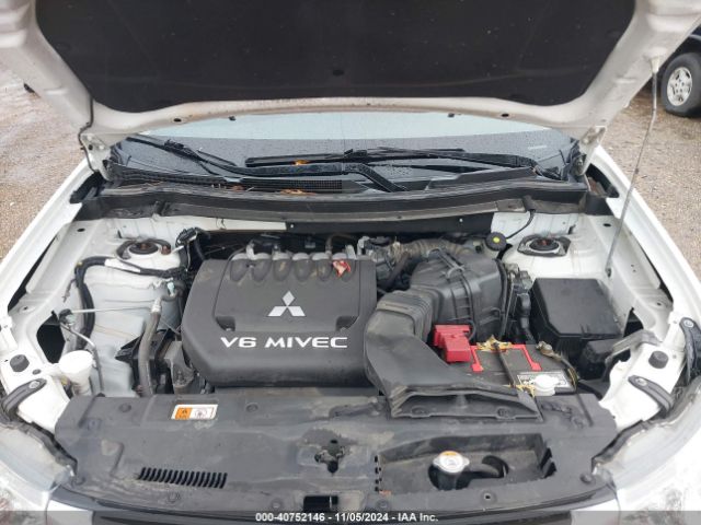 Photo 9 VIN: JA4JZ4AX4FZ001731 - MITSUBISHI OUTLANDER 