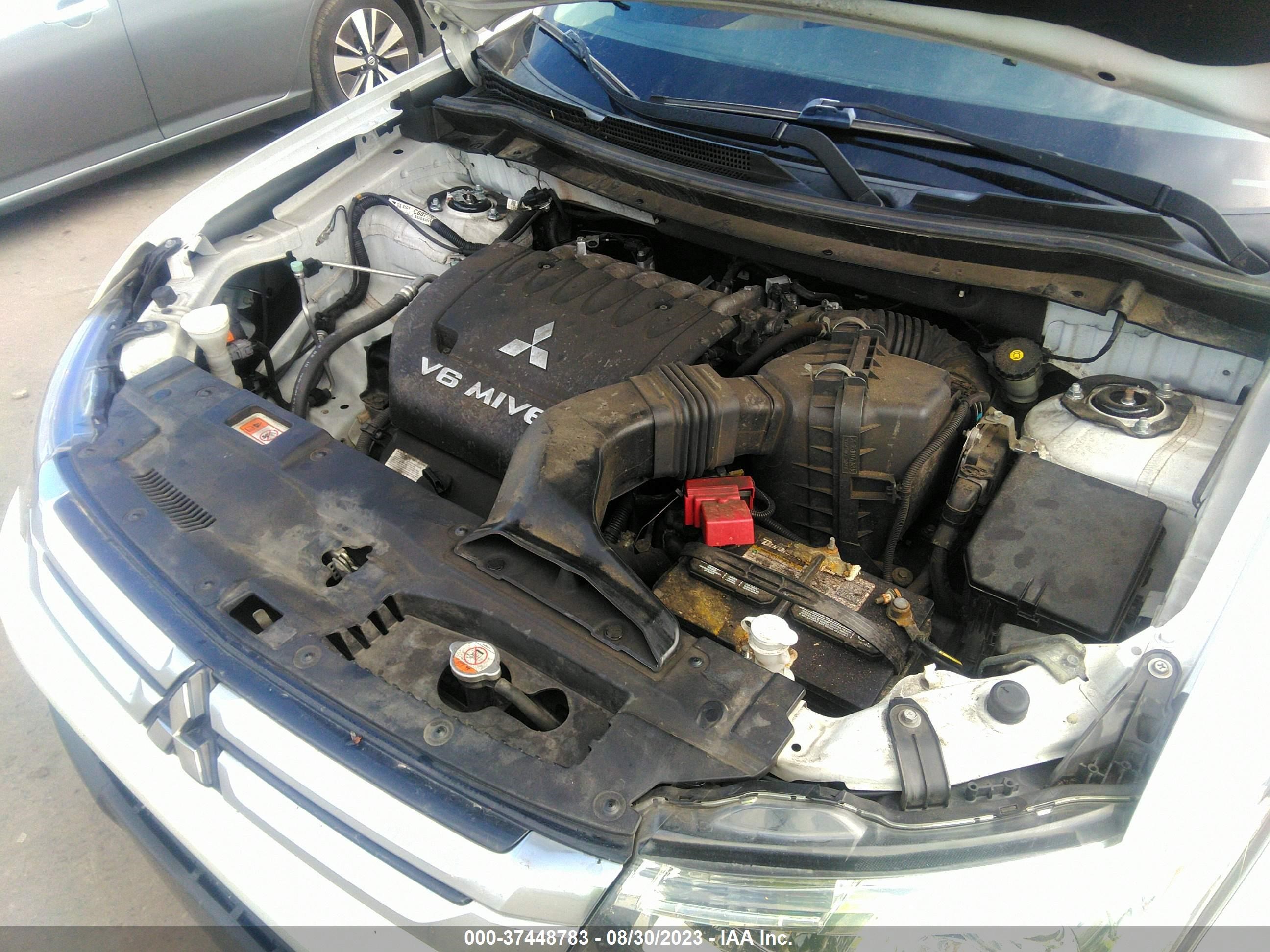 Photo 9 VIN: JA4JZ4AX5FZ009305 - MITSUBISHI OUTLANDER 