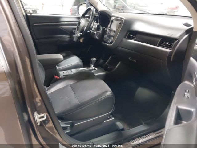 Photo 4 VIN: JA4JZ4AX6GZ009587 - MITSUBISHI OUTLANDER 