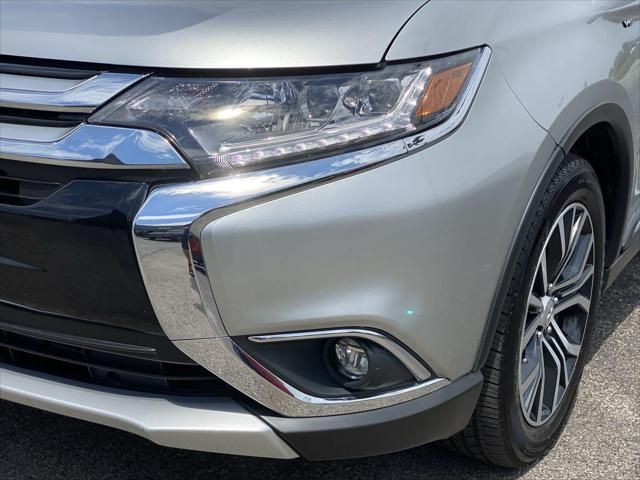 Photo 2 VIN: JA4JZ4AX6JJ001589 - MITSUBISHI OUTLANDER 