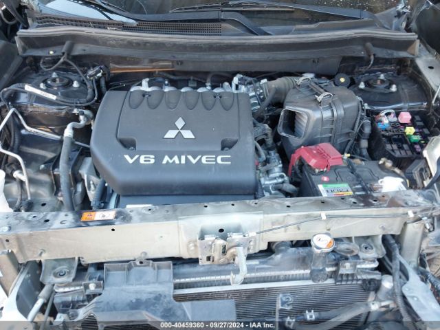 Photo 9 VIN: JA4JZ4AX6KZ001742 - MITSUBISHI OUTLANDER 