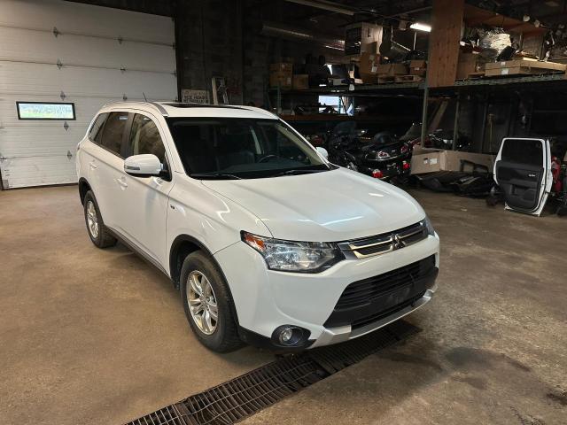 Photo 1 VIN: JA4JZ4AX7FZ601854 - MITSUBISHI OUTLANDER 