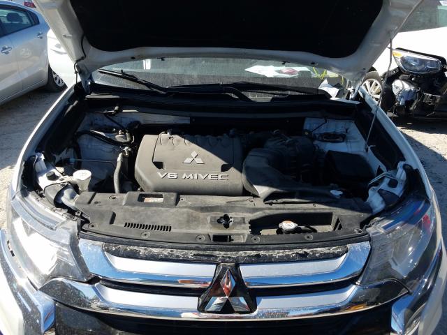 Photo 6 VIN: JA4JZ4AX7GZ013082 - MITSUBISHI OUTLANDER 