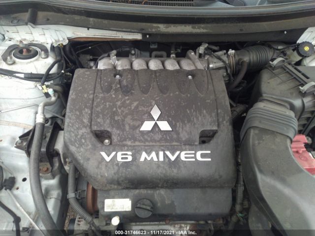 Photo 9 VIN: JA4JZ4AX8GZ023877 - MITSUBISHI OUTLANDER 