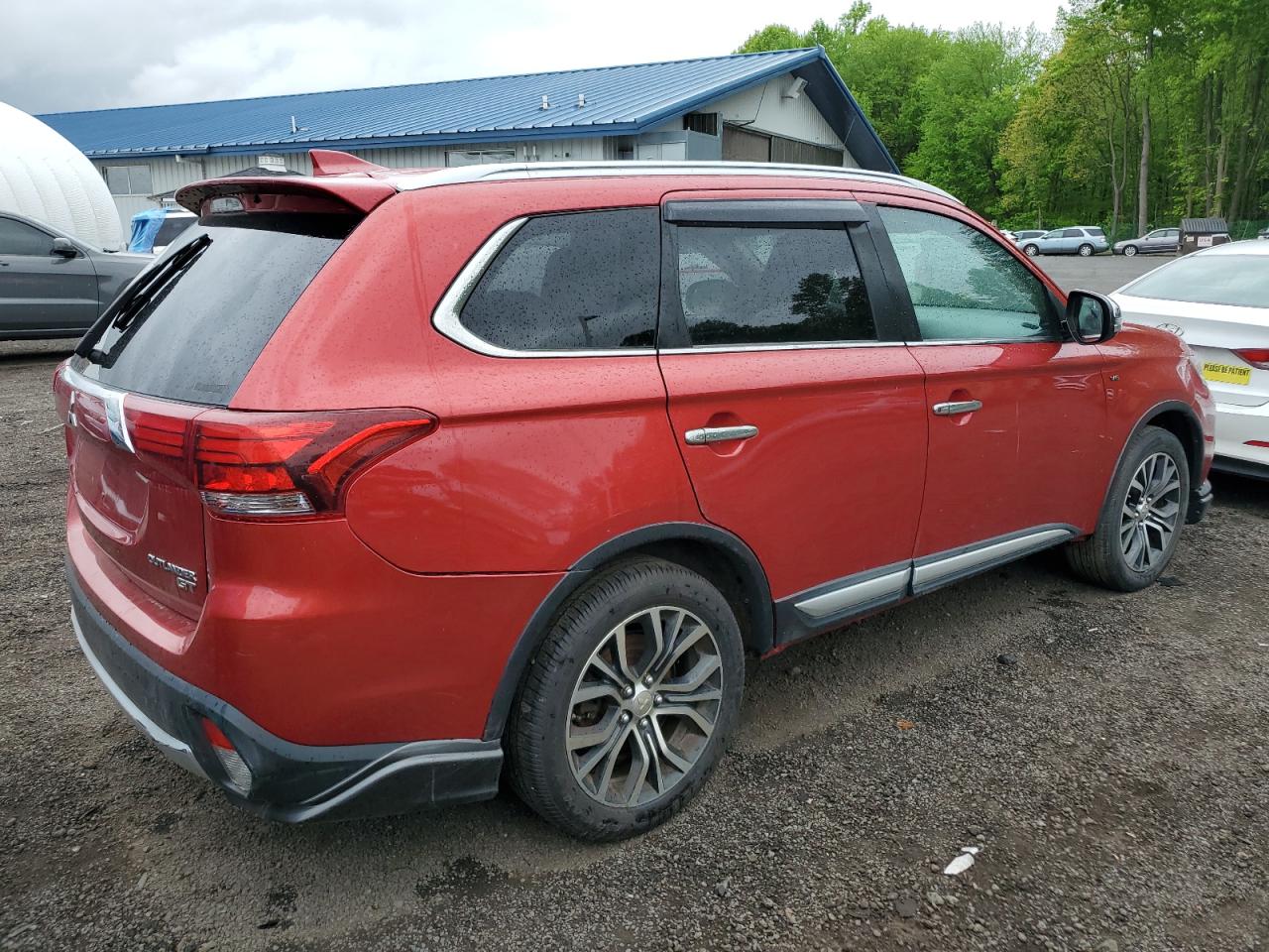 Photo 2 VIN: JA4JZ4AX8HZ037716 - MITSUBISHI OUTLANDER 