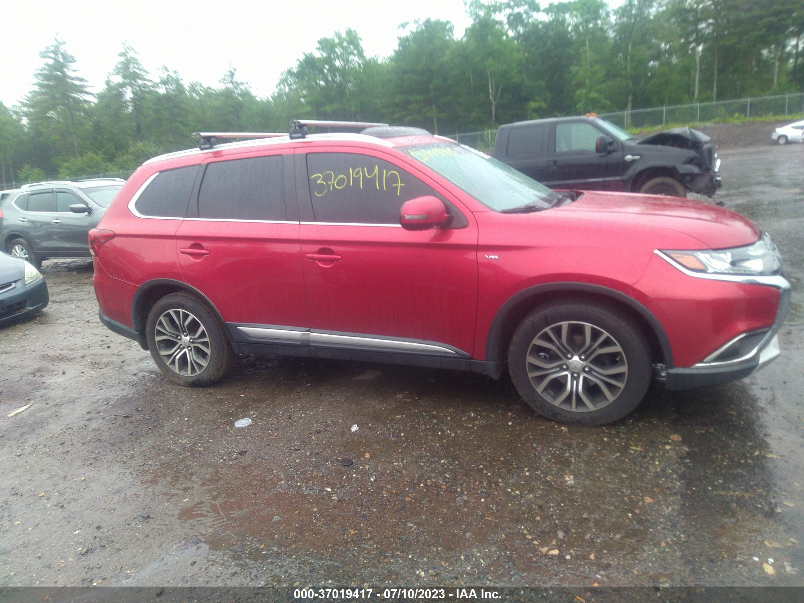 Photo 13 VIN: JA4JZ4AX9GZ031874 - MITSUBISHI OUTLANDER 