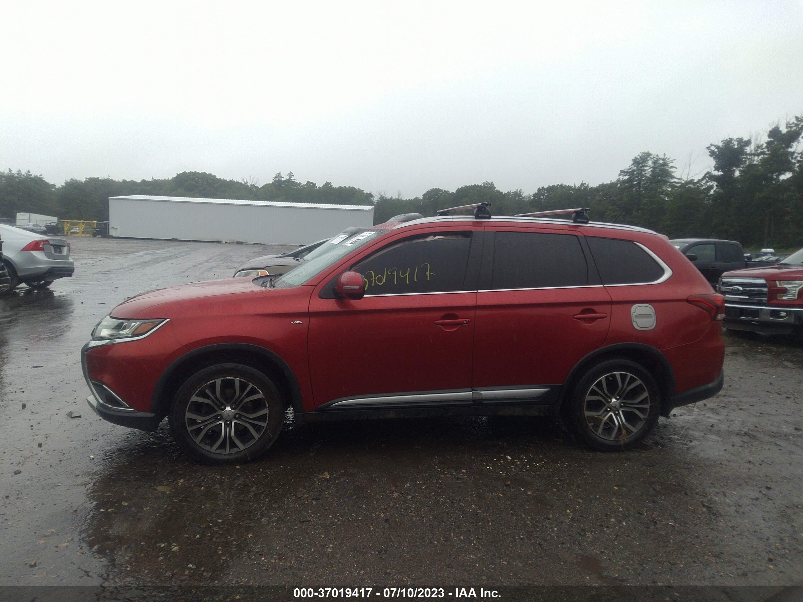 Photo 14 VIN: JA4JZ4AX9GZ031874 - MITSUBISHI OUTLANDER 