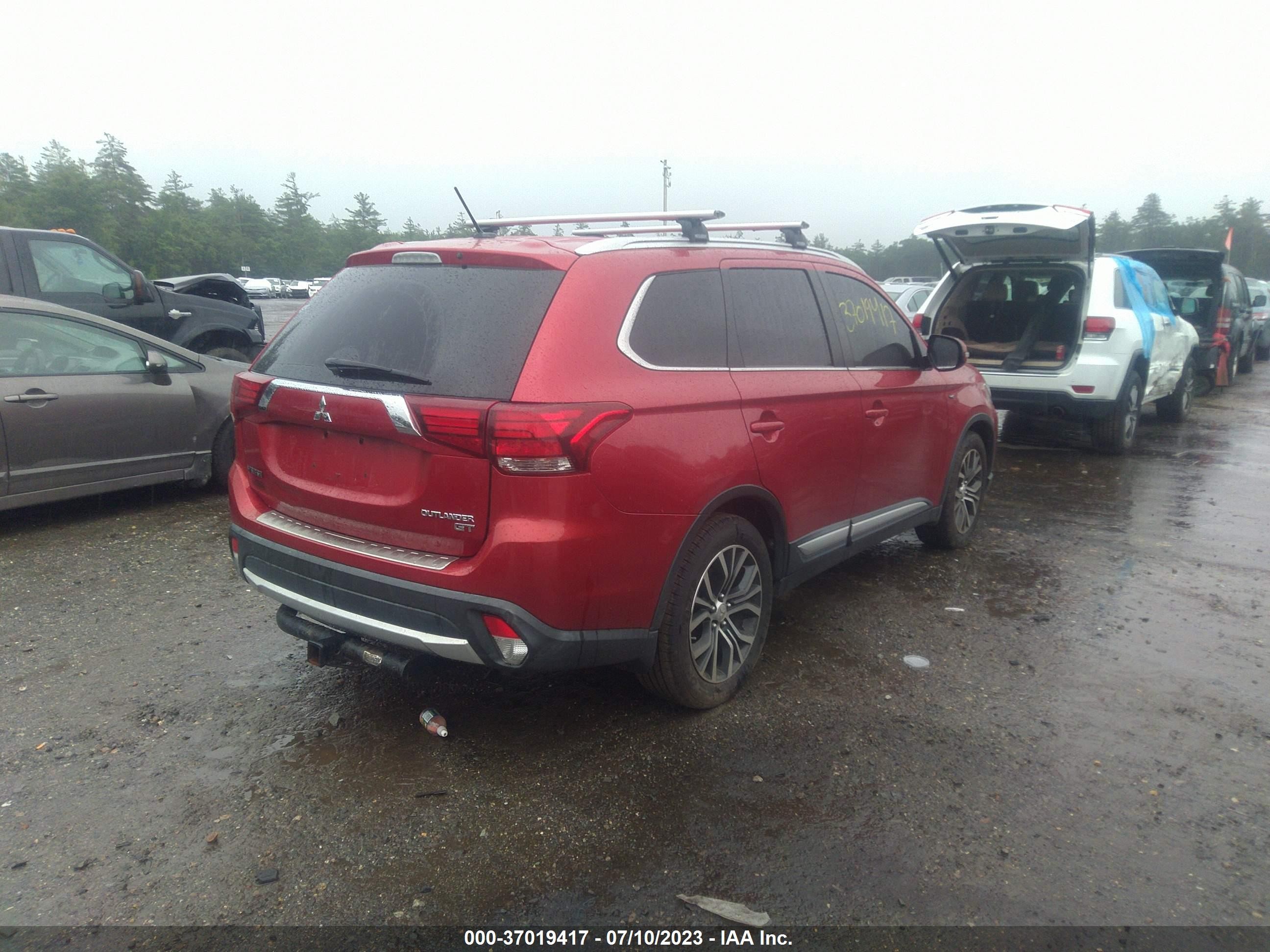 Photo 3 VIN: JA4JZ4AX9GZ031874 - MITSUBISHI OUTLANDER 