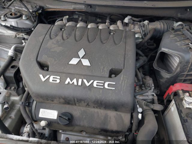 Photo 9 VIN: JA4JZ4AX9KZ023461 - MITSUBISHI OUTLANDER 