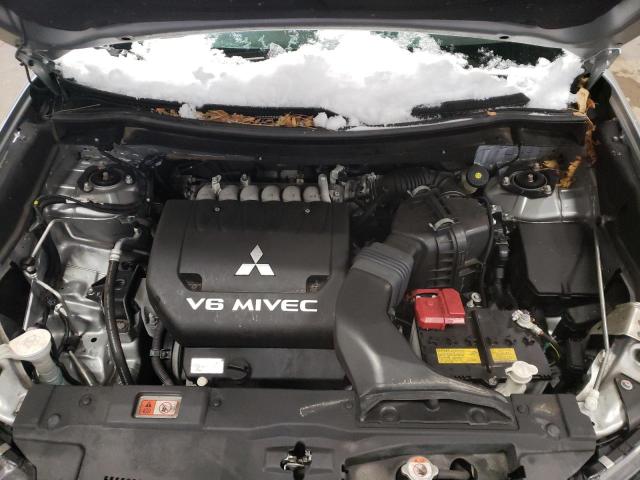 Photo 10 VIN: JA4JZ4AXXJJ005788 - MITSUBISHI OUTLANDER 