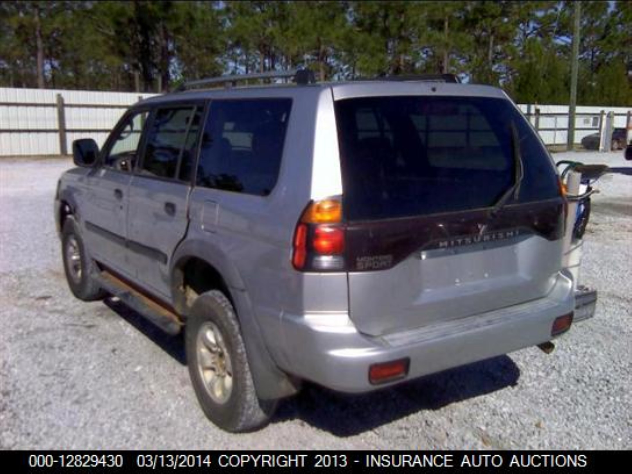 Photo 2 VIN: JA4LS21H32P000442 - MITSUBISHI MONTERO SPORT 