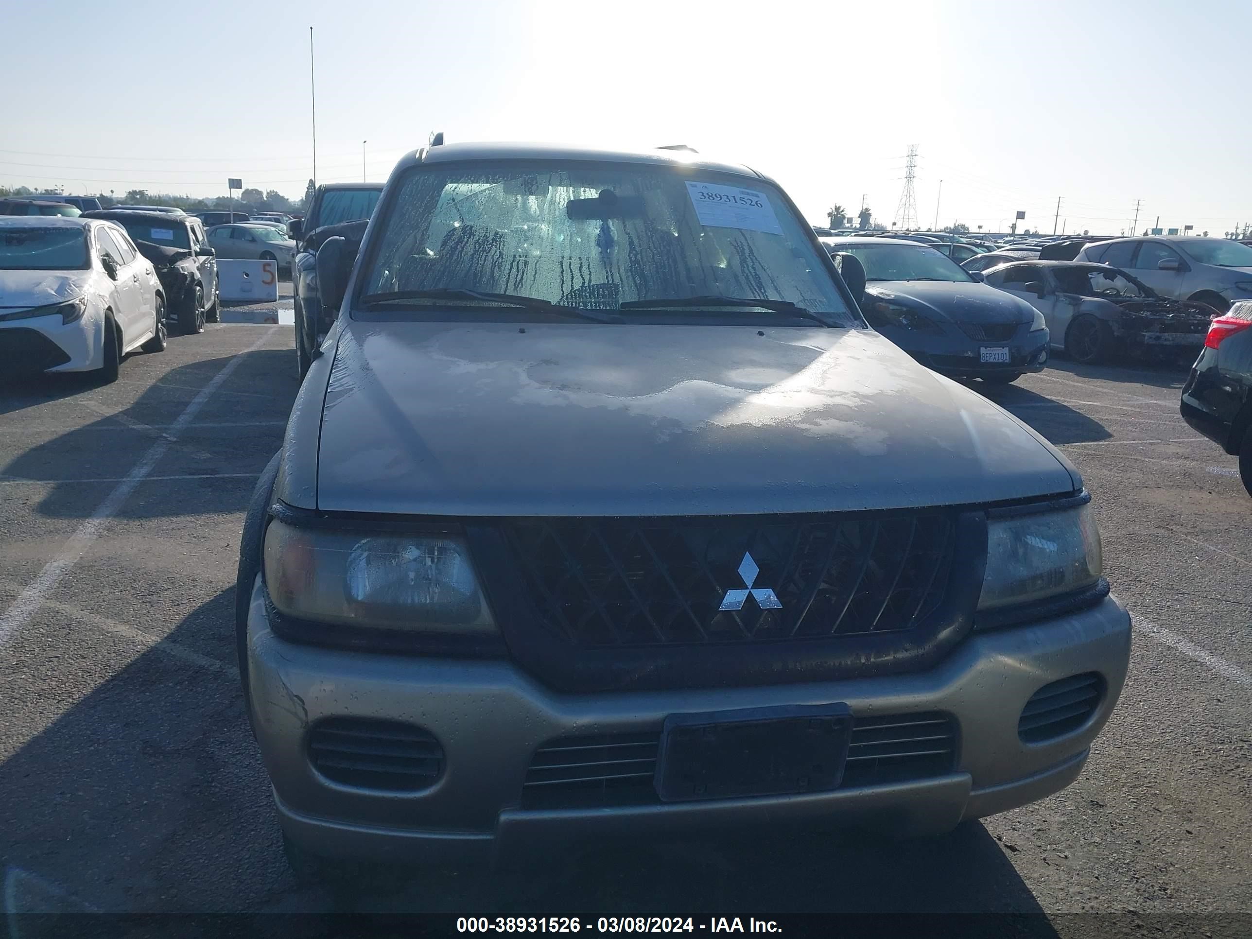 Photo 11 VIN: JA4LS21H42J033713 - MITSUBISHI MONTERO SPORT 