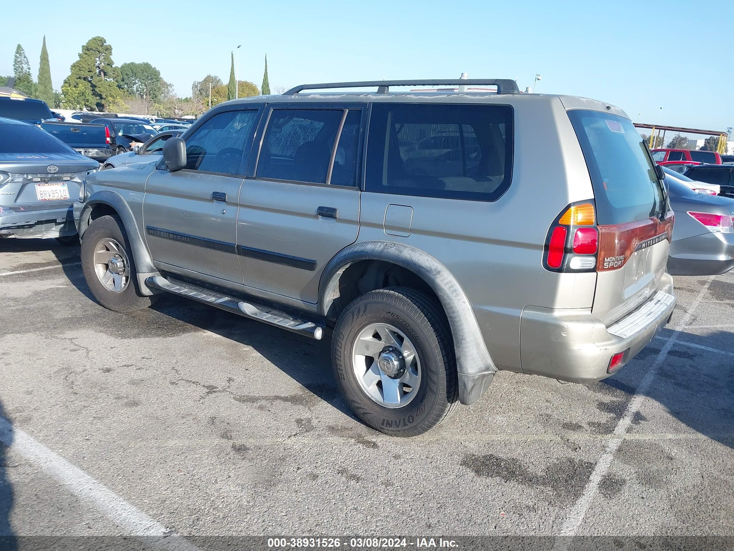 Photo 2 VIN: JA4LS21H42J033713 - MITSUBISHI MONTERO SPORT 