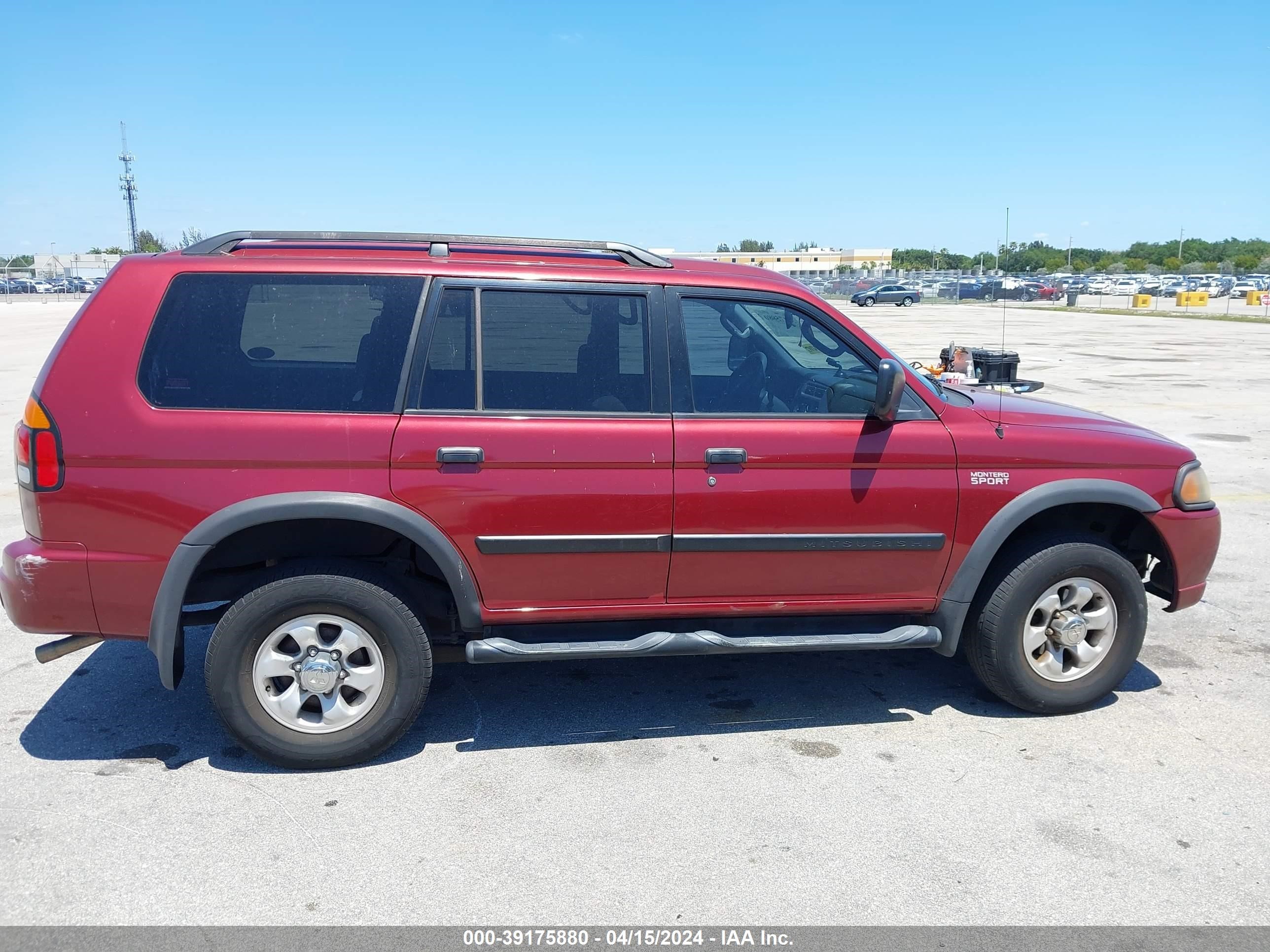 Photo 11 VIN: JA4LS21H83J047860 - MITSUBISHI MONTERO SPORT 