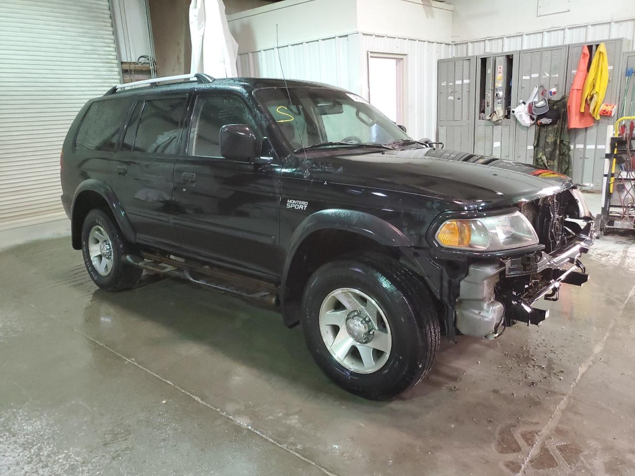 Photo 3 VIN: JA4LS21R84J004758 - MITSUBISHI MONTERO 