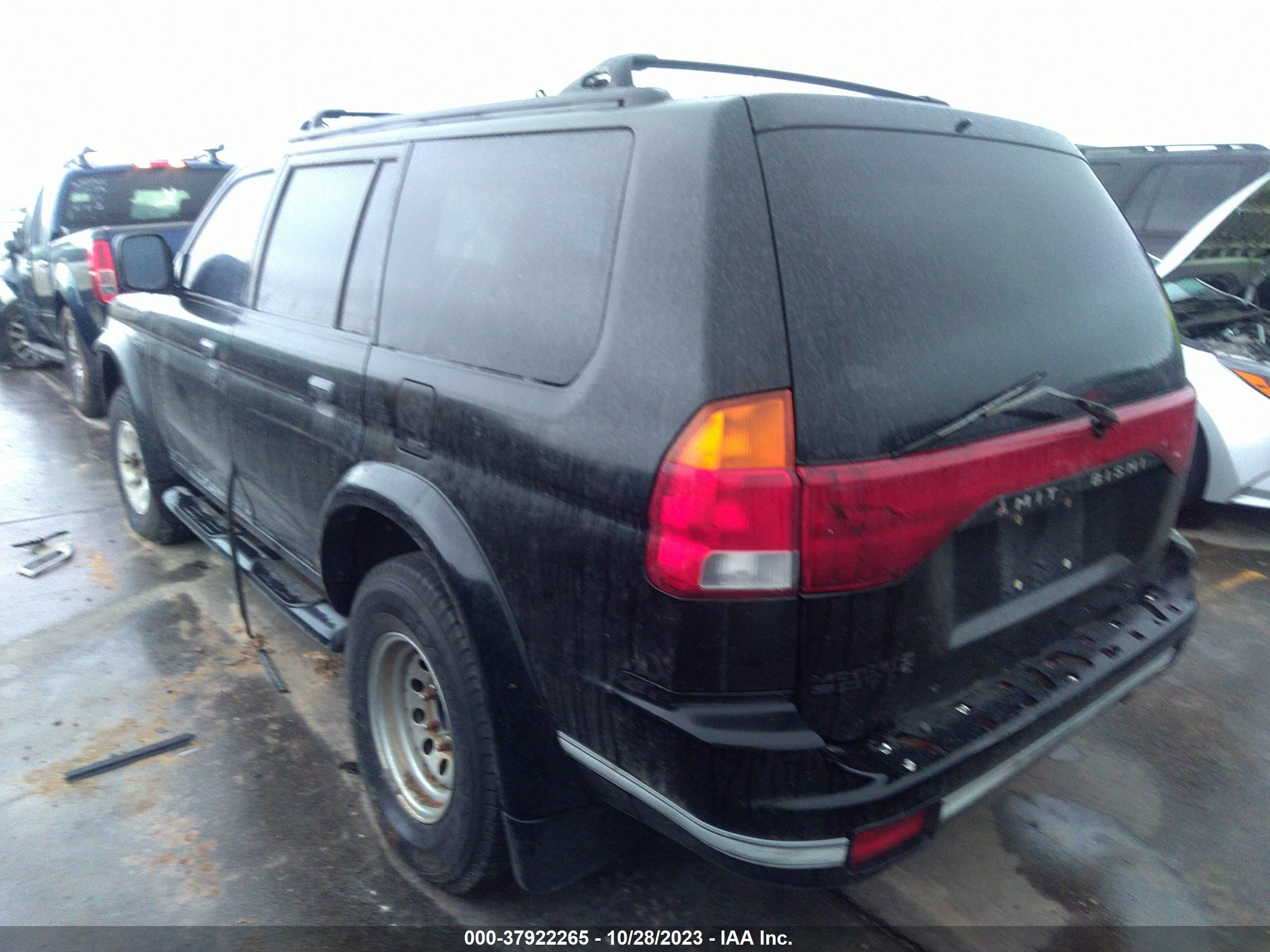 Photo 2 VIN: JA4LS31H2XP017083 - MITSUBISHI MONTERO SPORT 