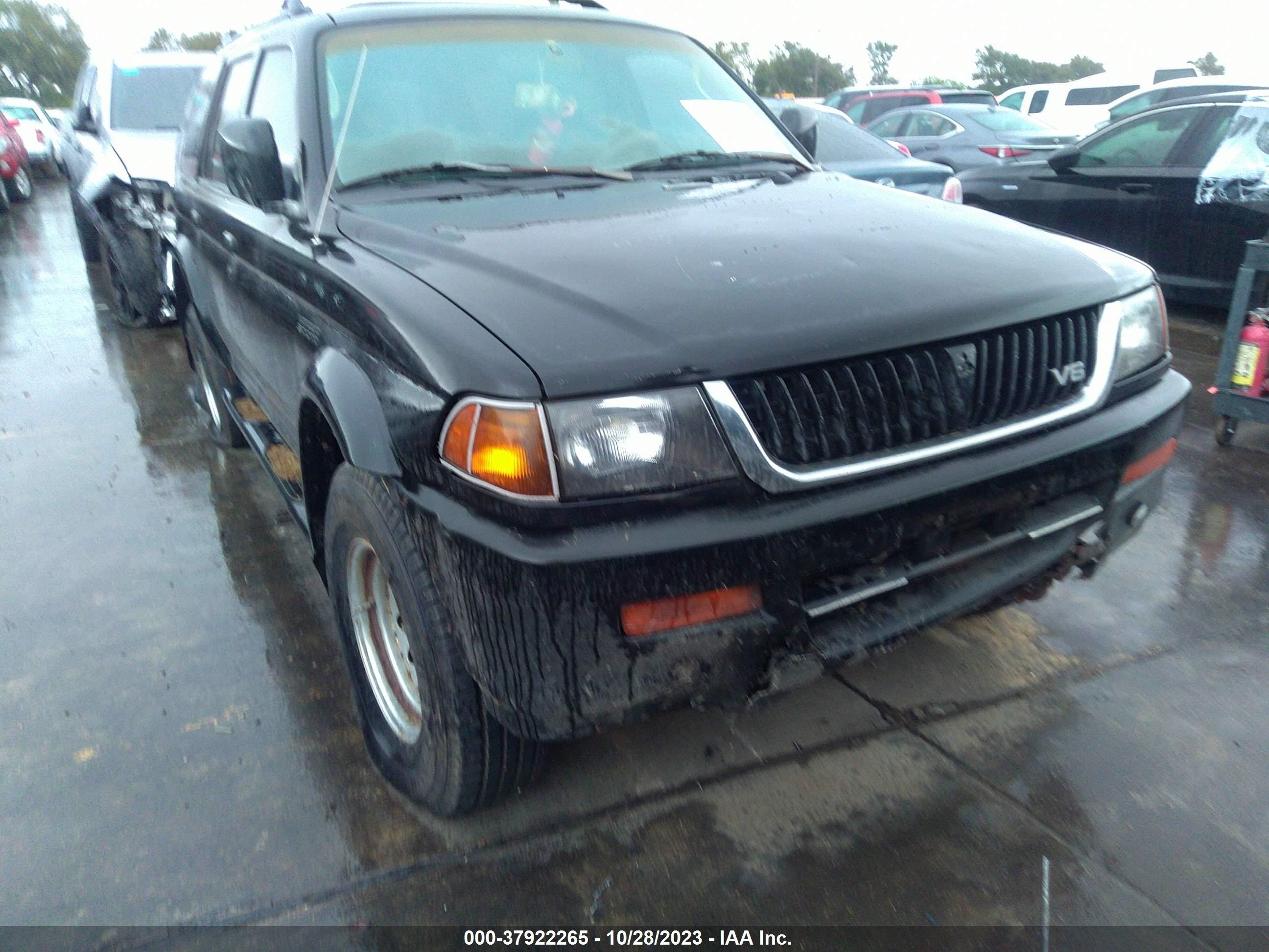 Photo 5 VIN: JA4LS31H2XP017083 - MITSUBISHI MONTERO SPORT 